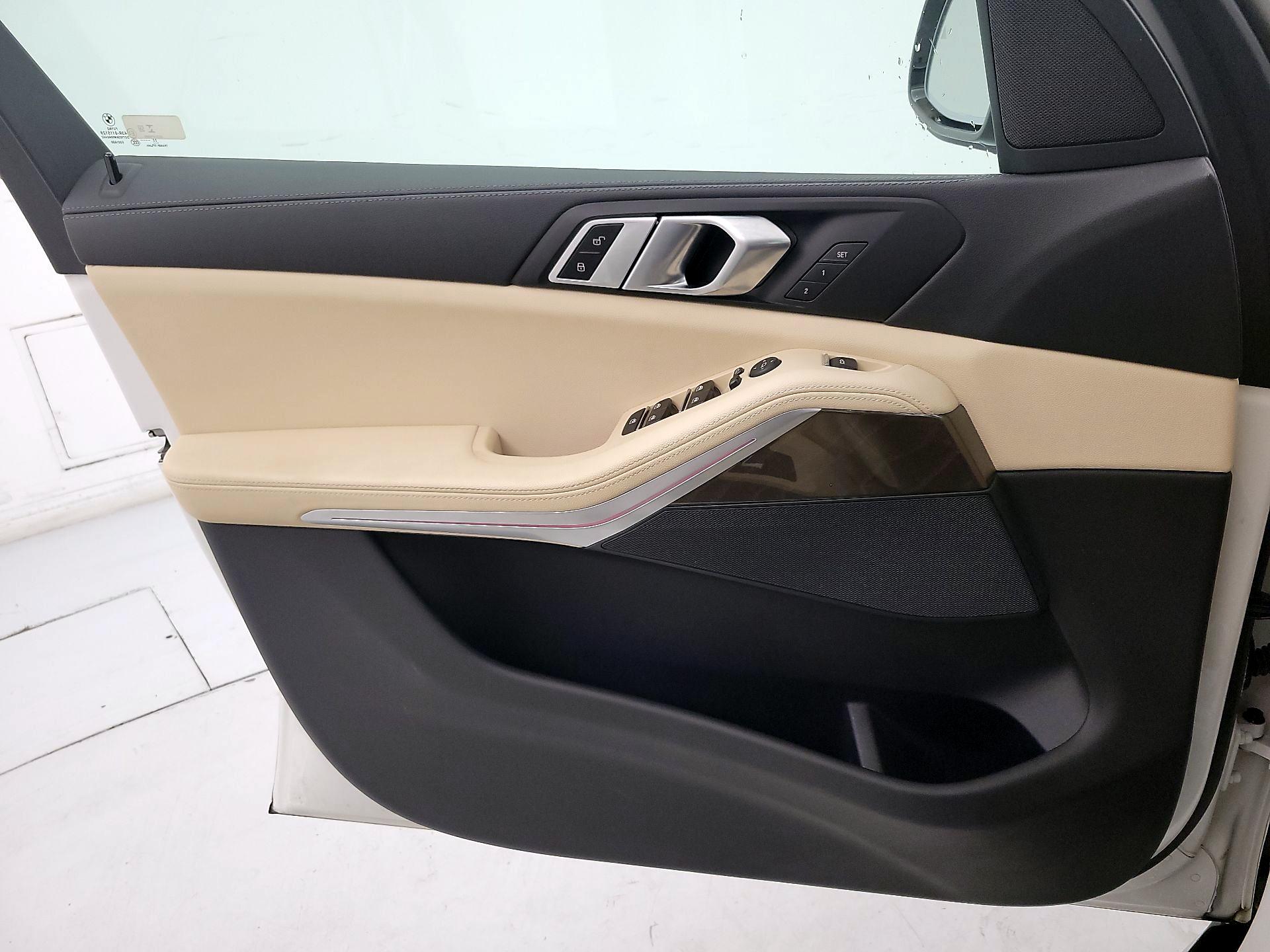 Thumbnail: 2022 BMW X5 - 12