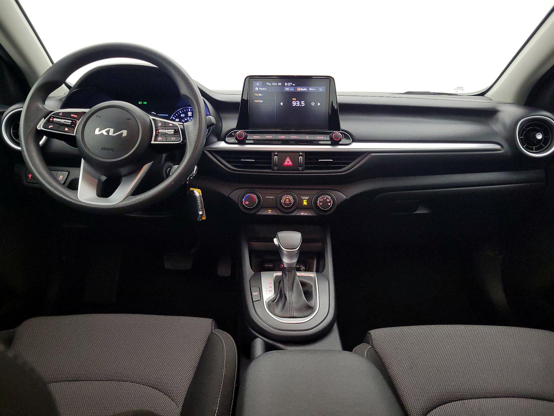 Thumbnail: 2023 Kia Forte - 9