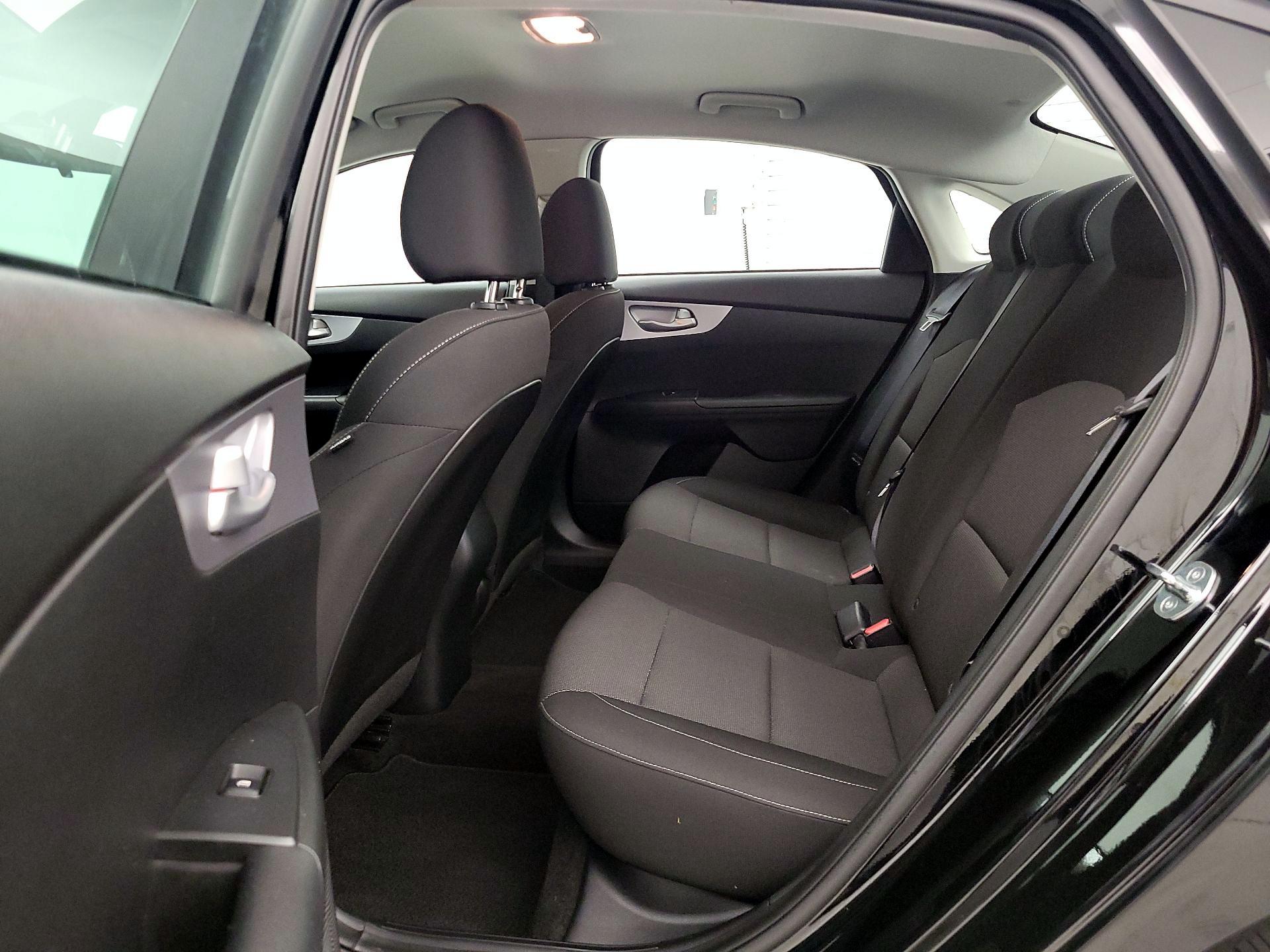 Thumbnail: 2023 Kia Forte - 19