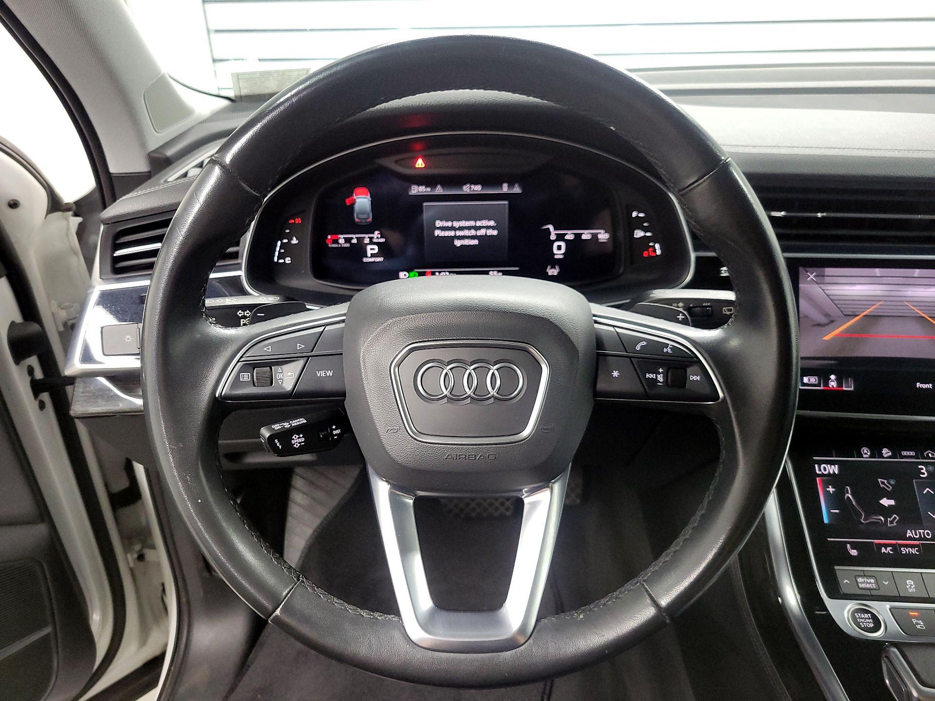 Thumbnail: 2023 Audi Q7 - 10