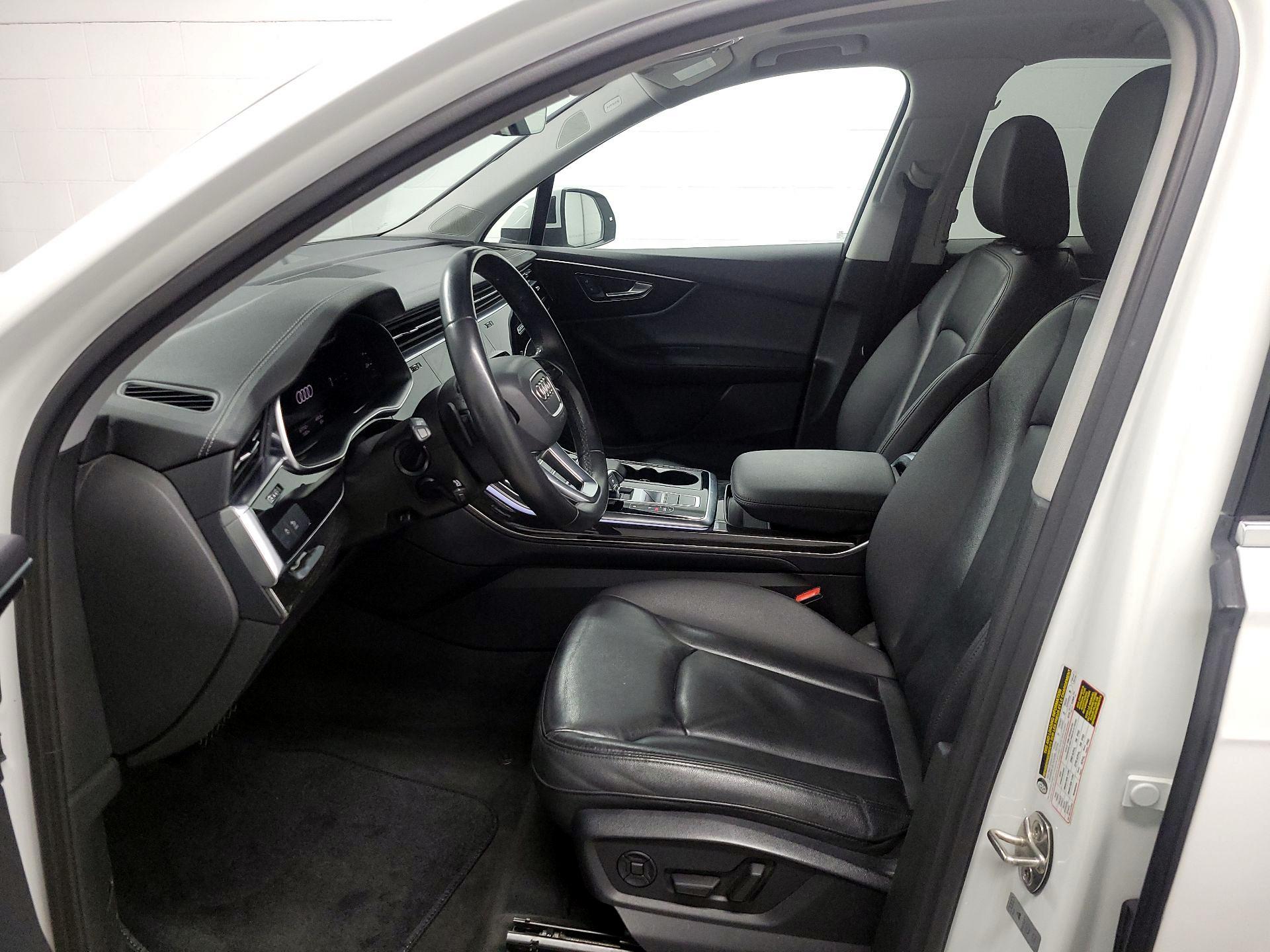 Thumbnail: 2023 Audi Q7 - 11