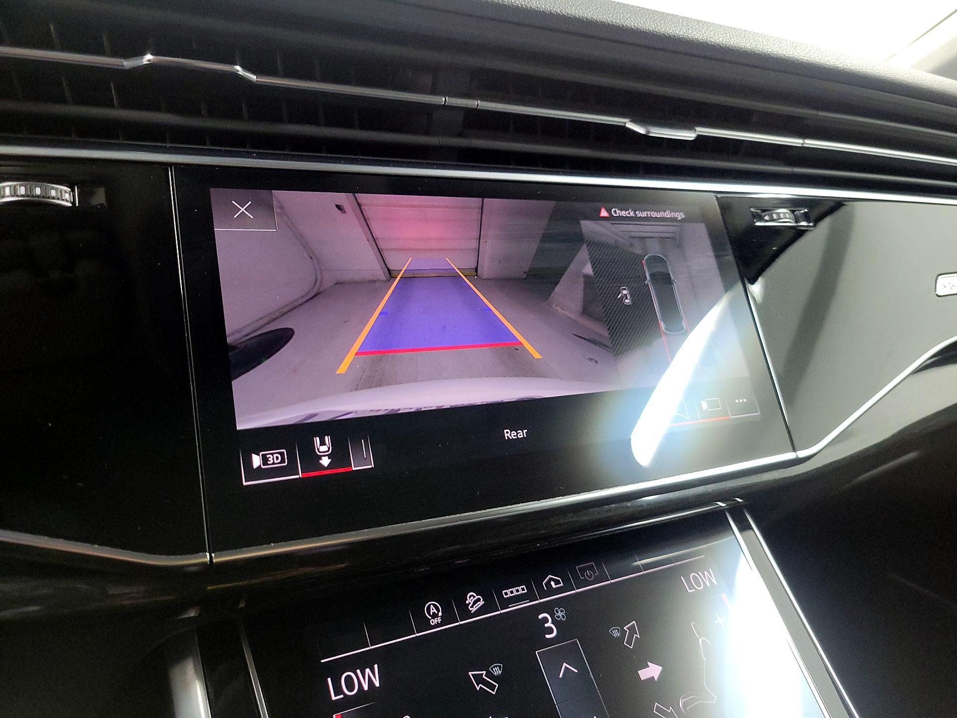 Thumbnail: 2023 Audi Q7 - 14