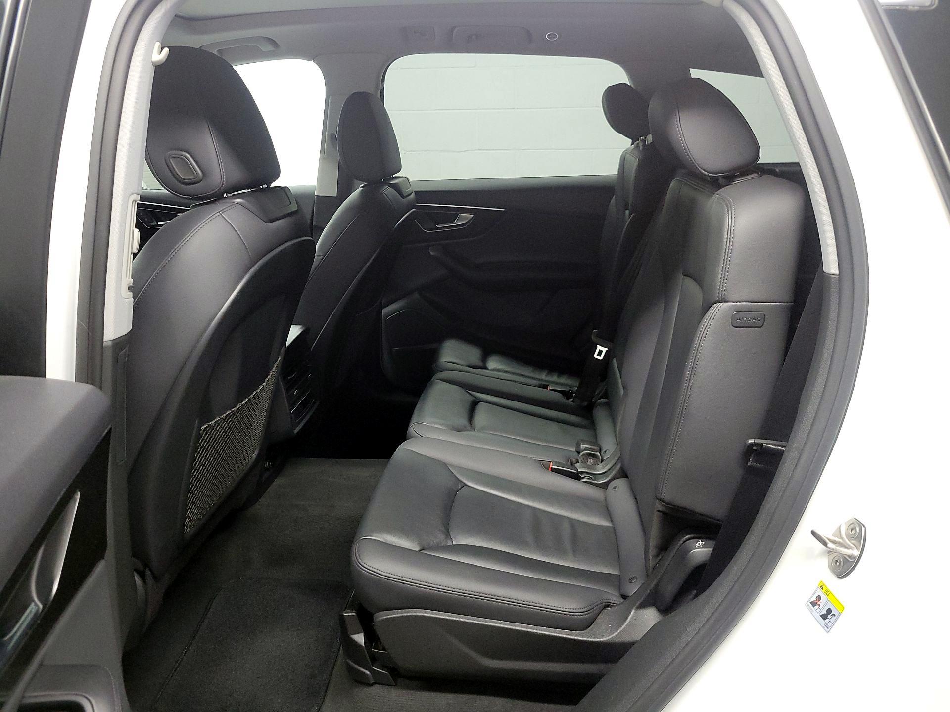 Thumbnail: 2023 Audi Q7 - 19