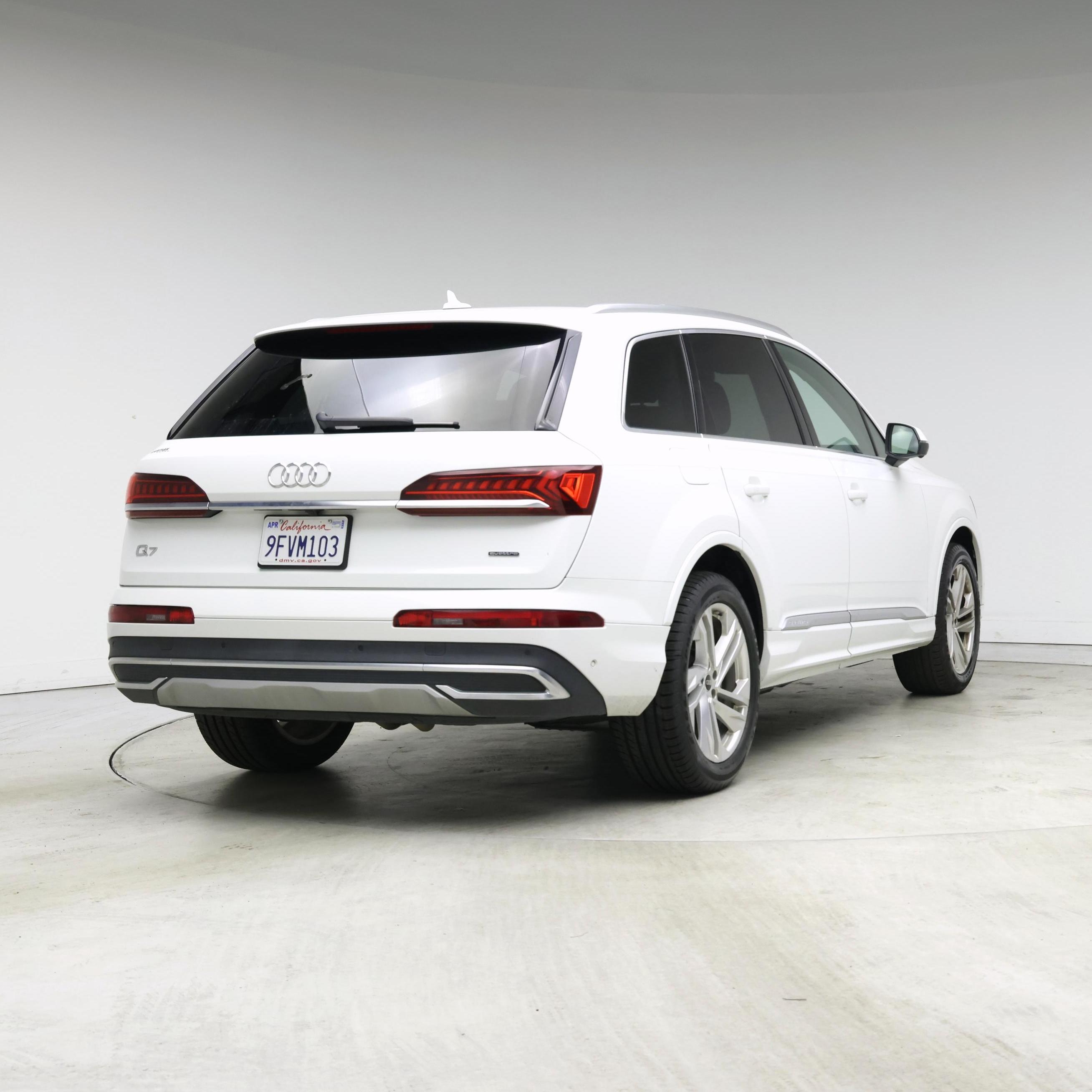 Thumbnail: 2023 Audi Q7 - 8