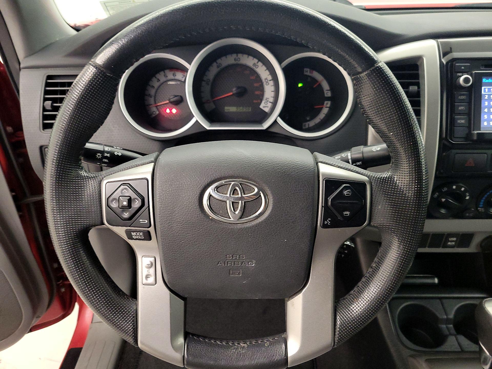 Thumbnail: 2014 Toyota Tacoma - 10