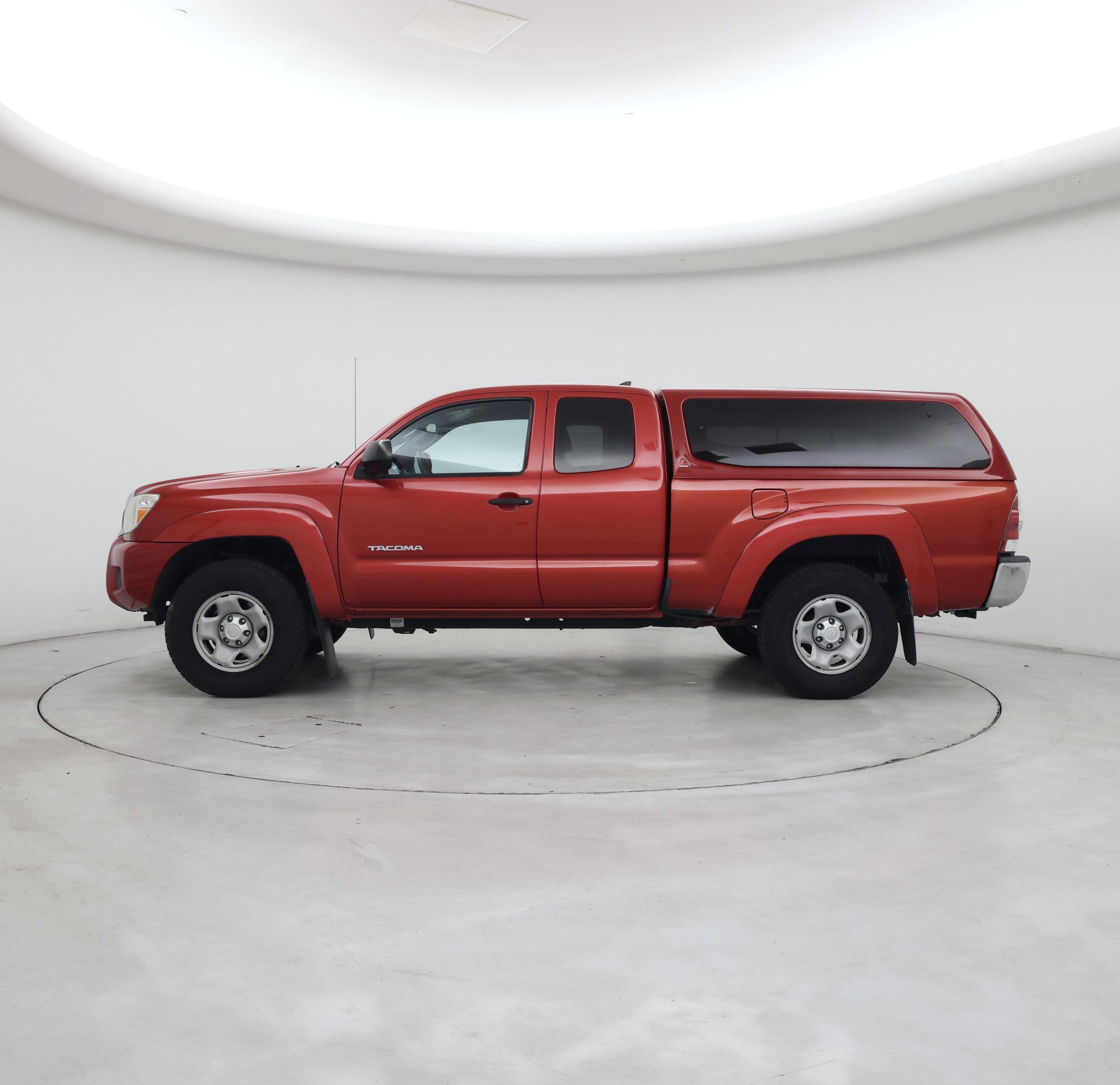 Thumbnail: 2014 Toyota Tacoma - 3