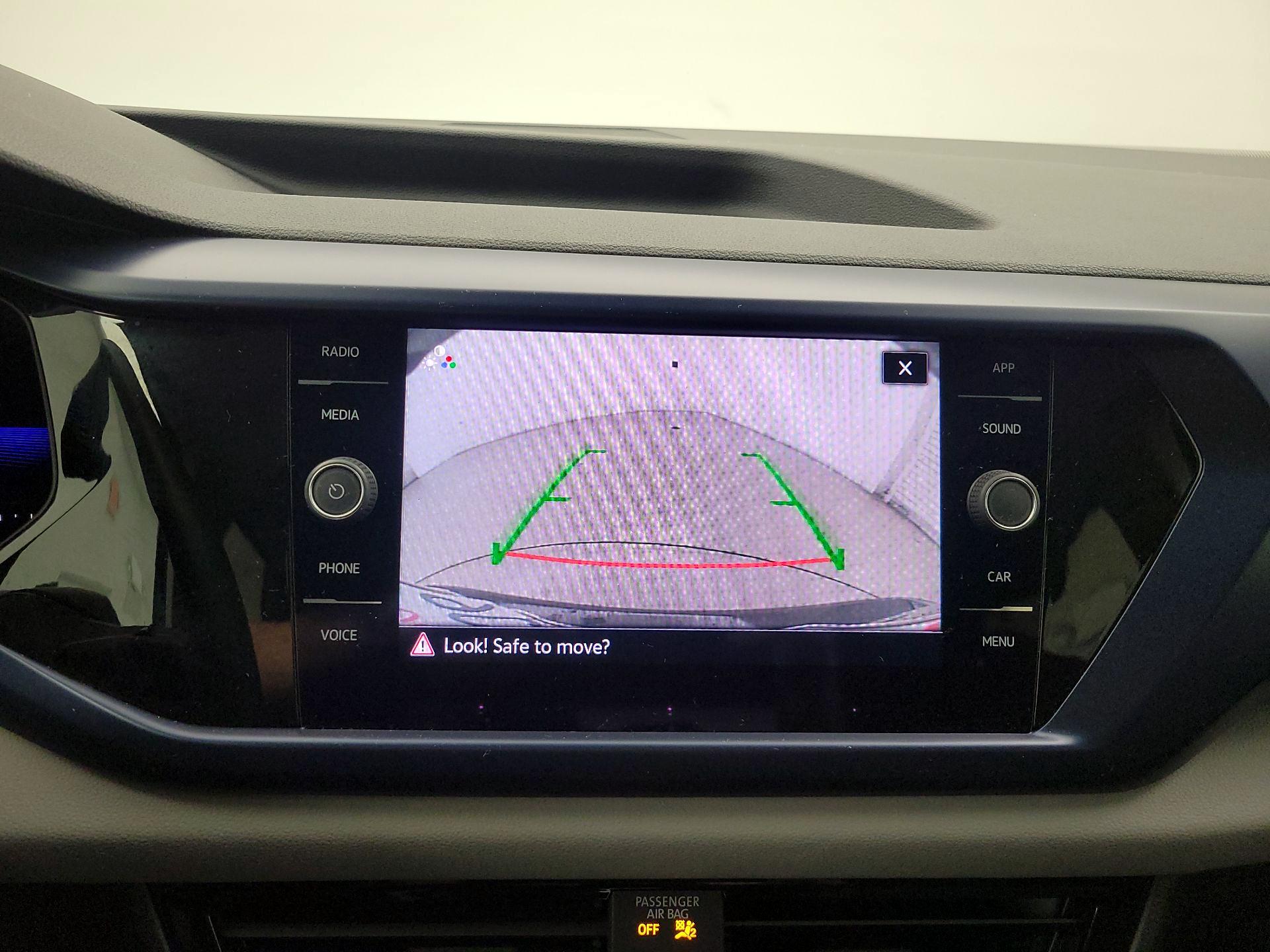 Thumbnail: 2022 Volkswagen Taos - 14