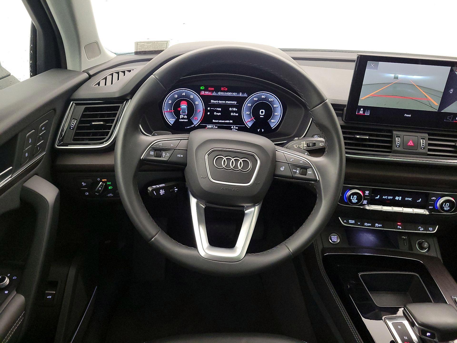 Thumbnail: 2023 Audi Q5 - 10