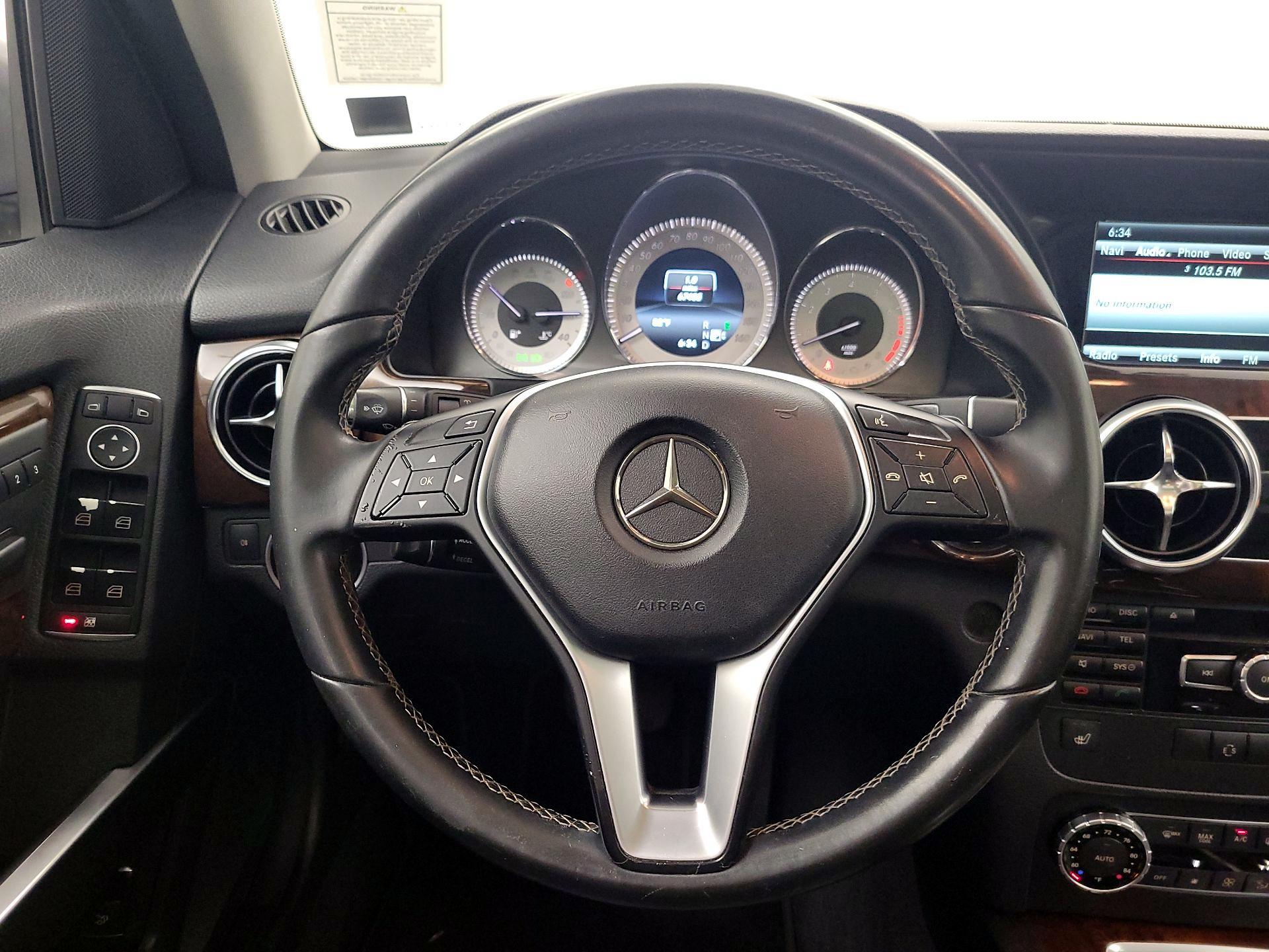 Thumbnail: 2015 Mercedes-Benz GLK - 10