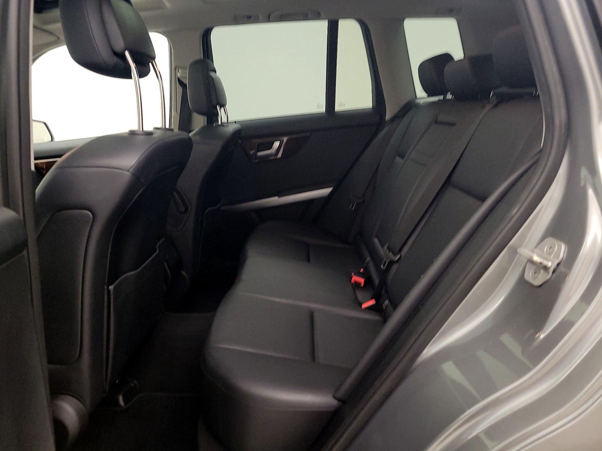 Thumbnail: 2015 Mercedes-Benz GLK - 20