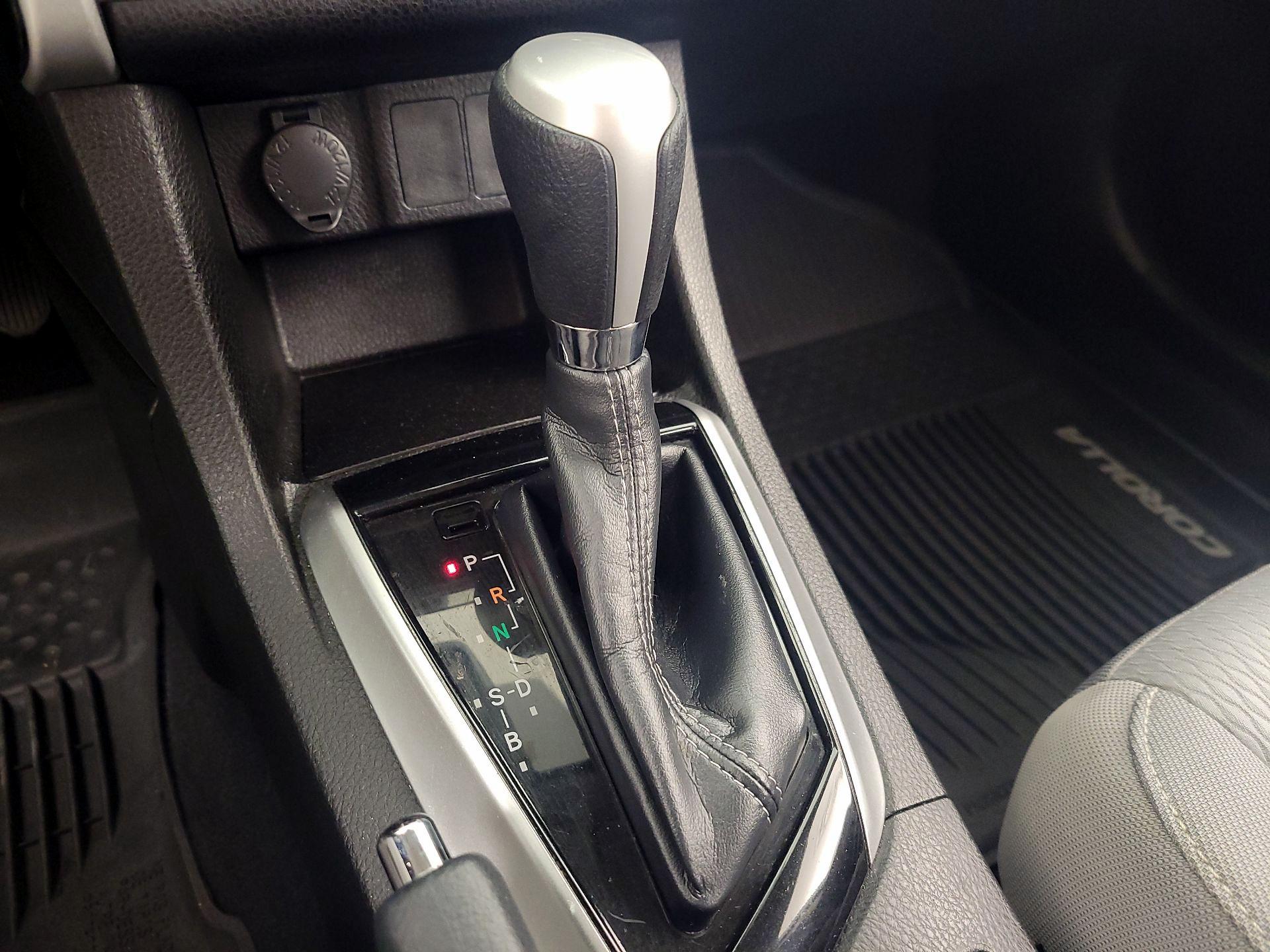 Thumbnail: 2019 Toyota Corolla - 17