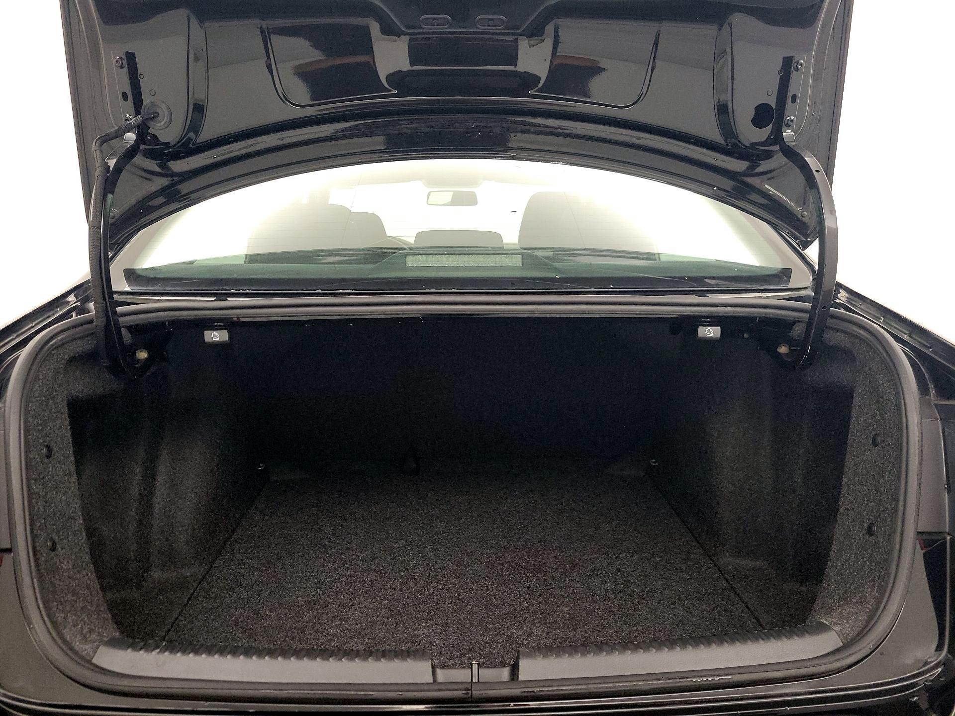 Thumbnail: 2015 Volkswagen Jetta - 19