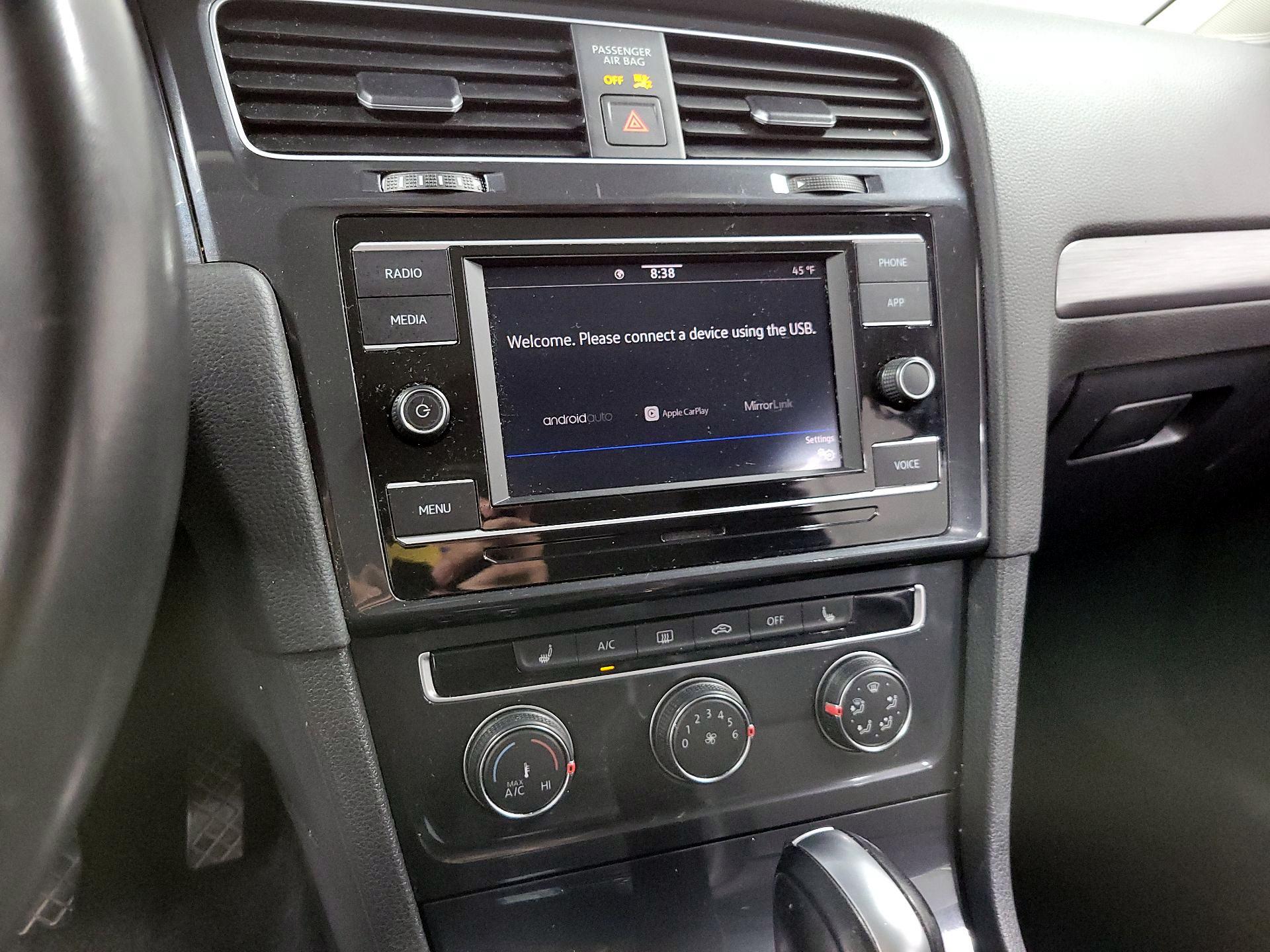 Thumbnail: 2020 Volkswagen Golf - 15