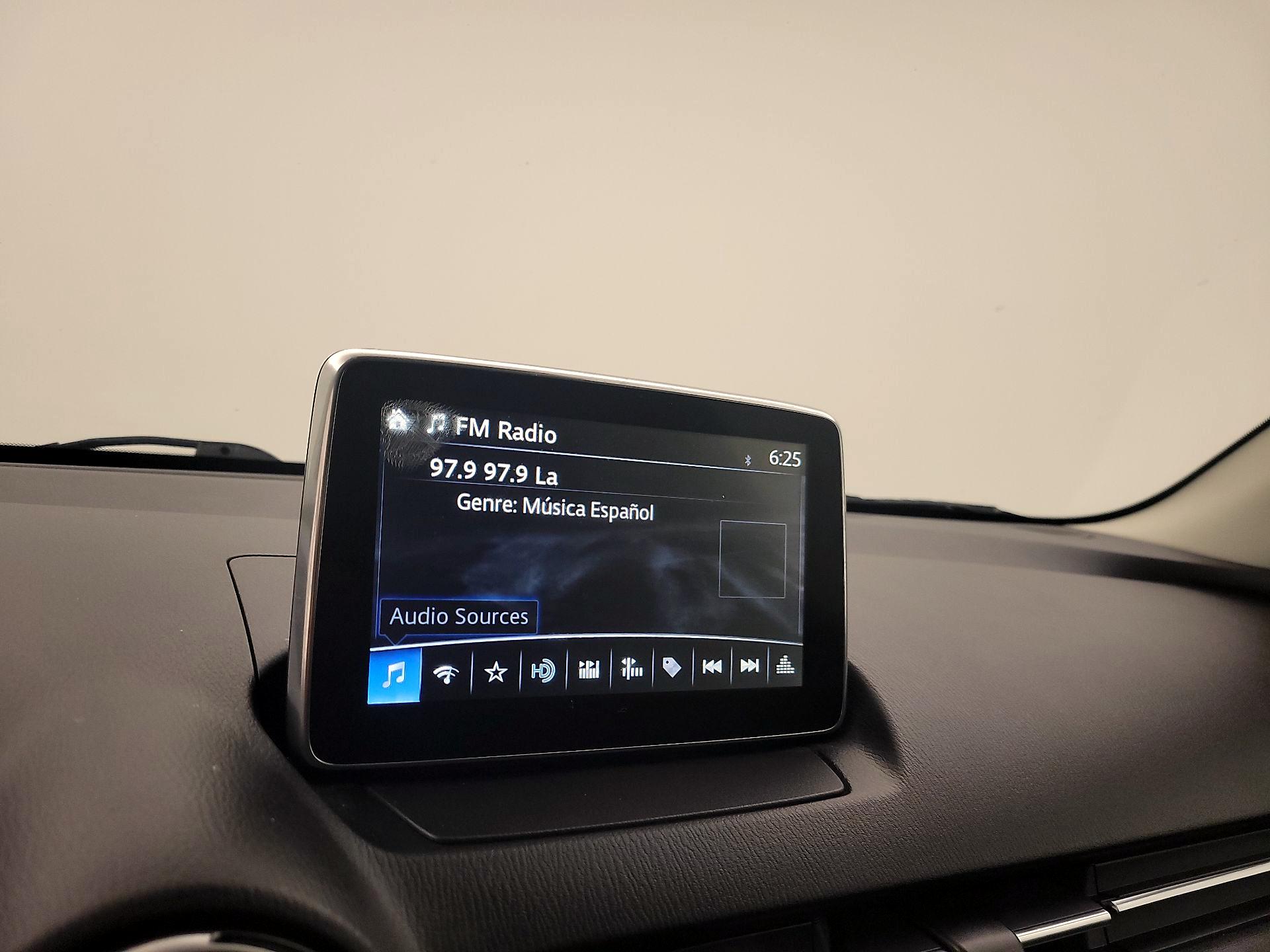 Thumbnail: 2017 Toyota Yaris iA - 15