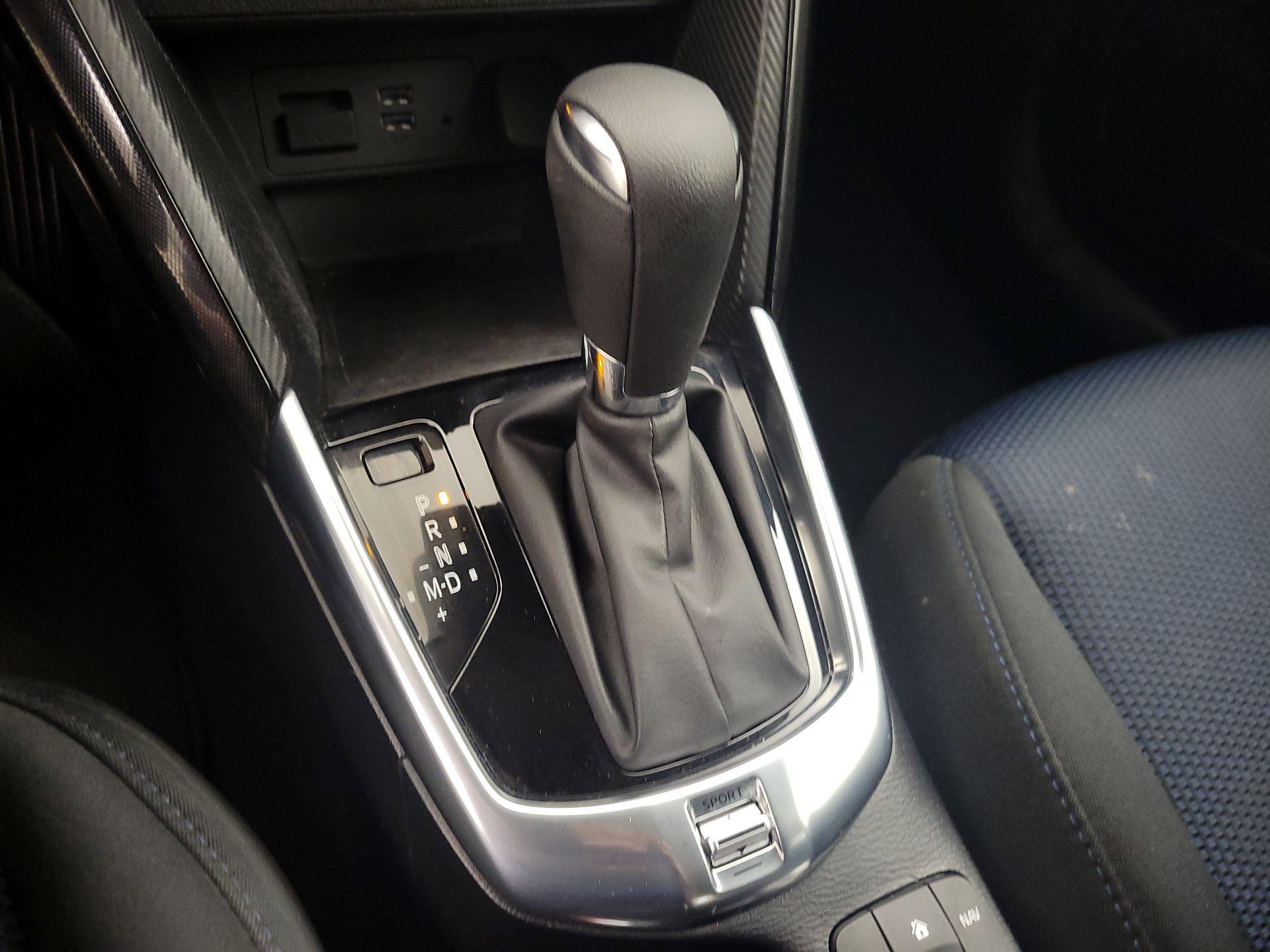 Thumbnail: 2017 Toyota Yaris iA - 17