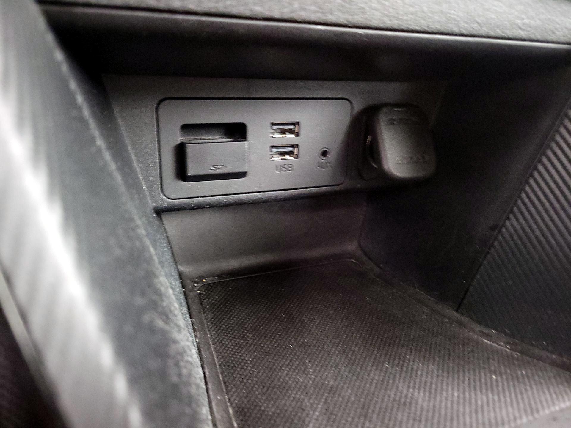 Thumbnail: 2017 Toyota Yaris iA - 18