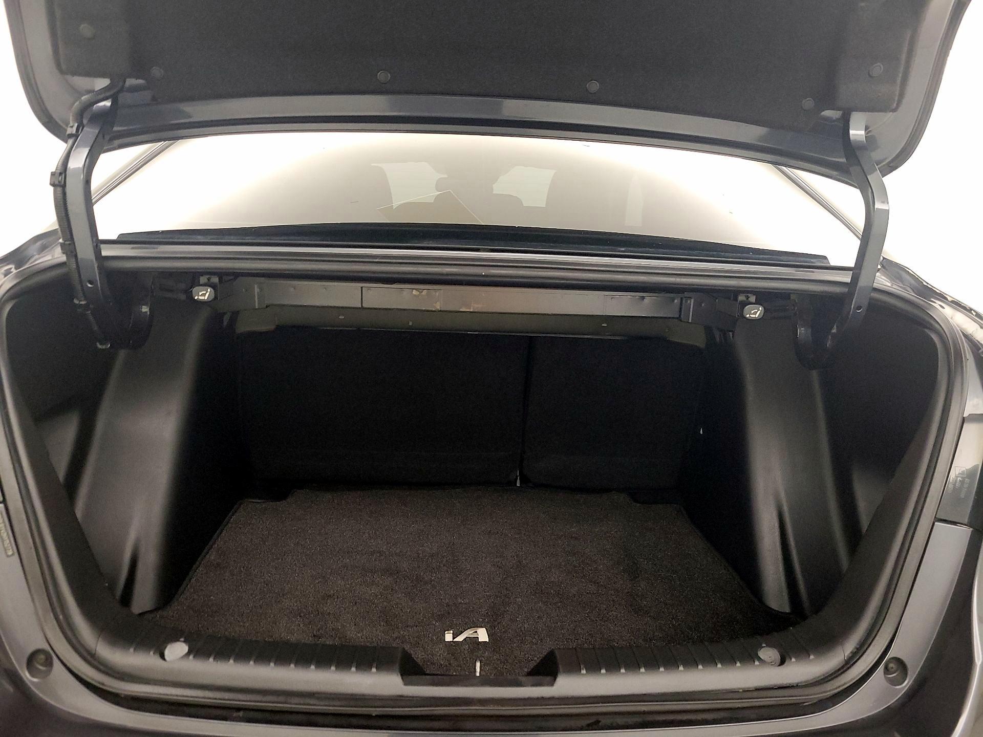 Thumbnail: 2017 Toyota Yaris iA - 20