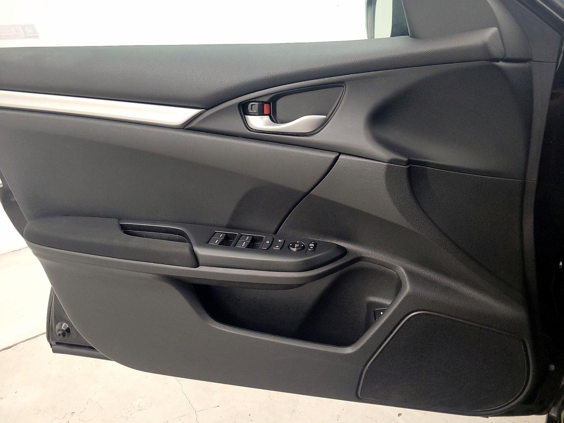 Thumbnail: 2019 Honda Civic - 12