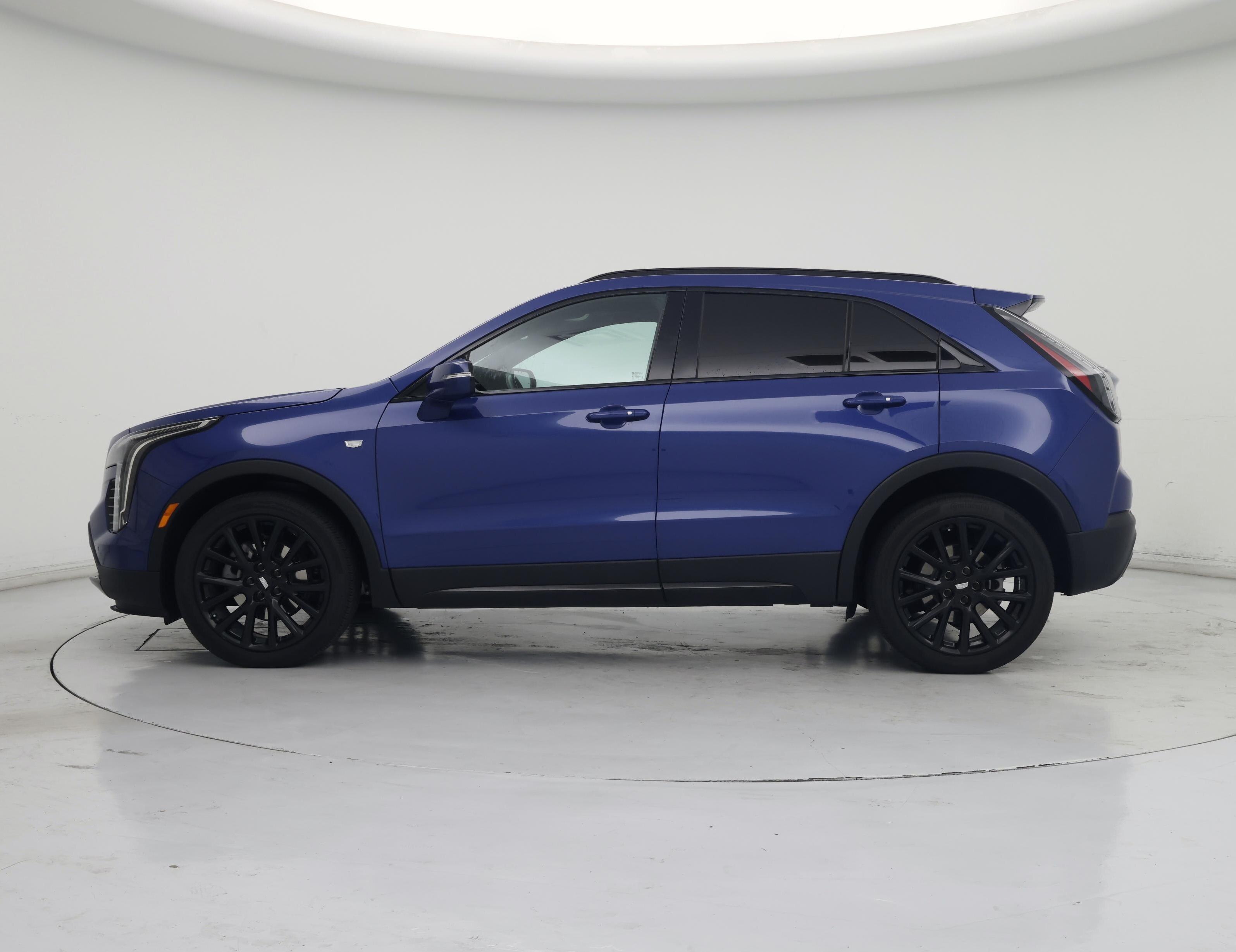 Thumbnail: 2023 Cadillac XT4 - 3