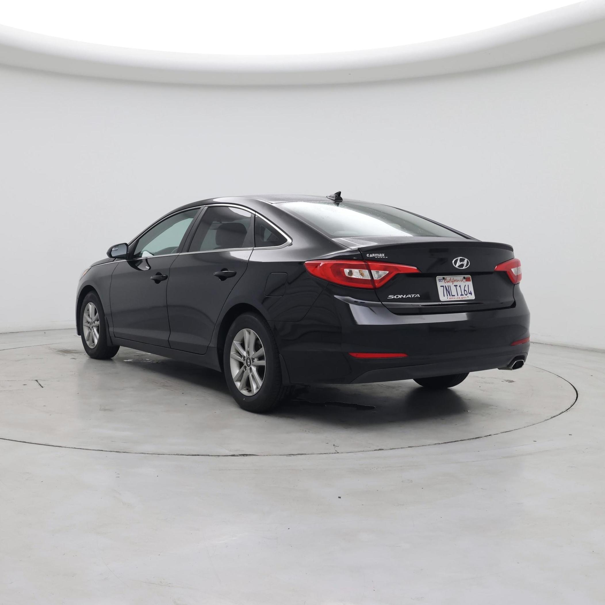 Thumbnail: 2015 Hyundai Sonata - 2