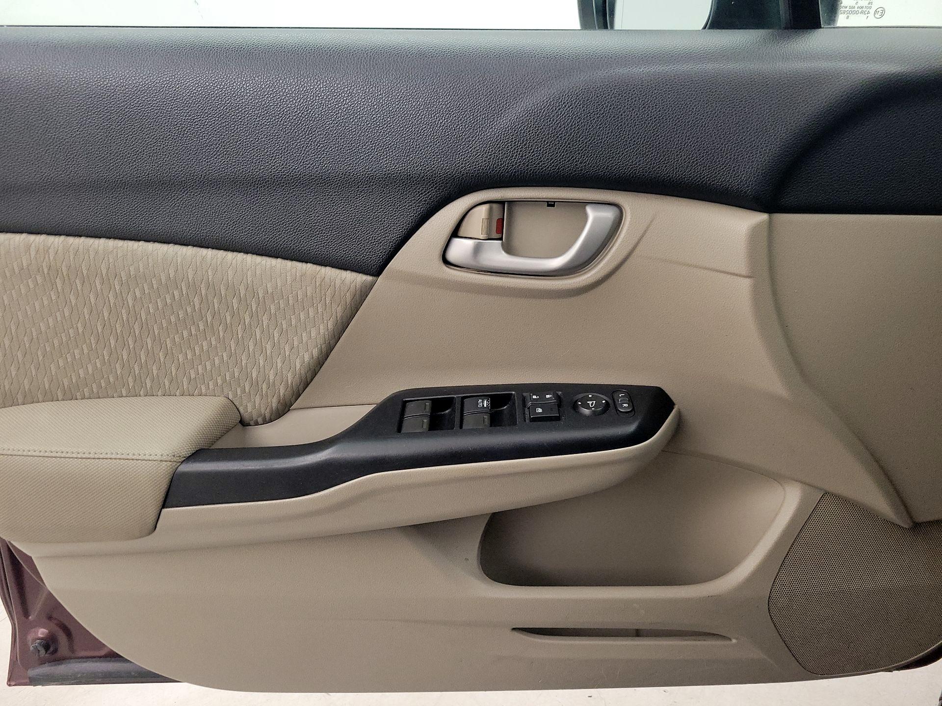 Thumbnail: 2015 Honda Civic - 12