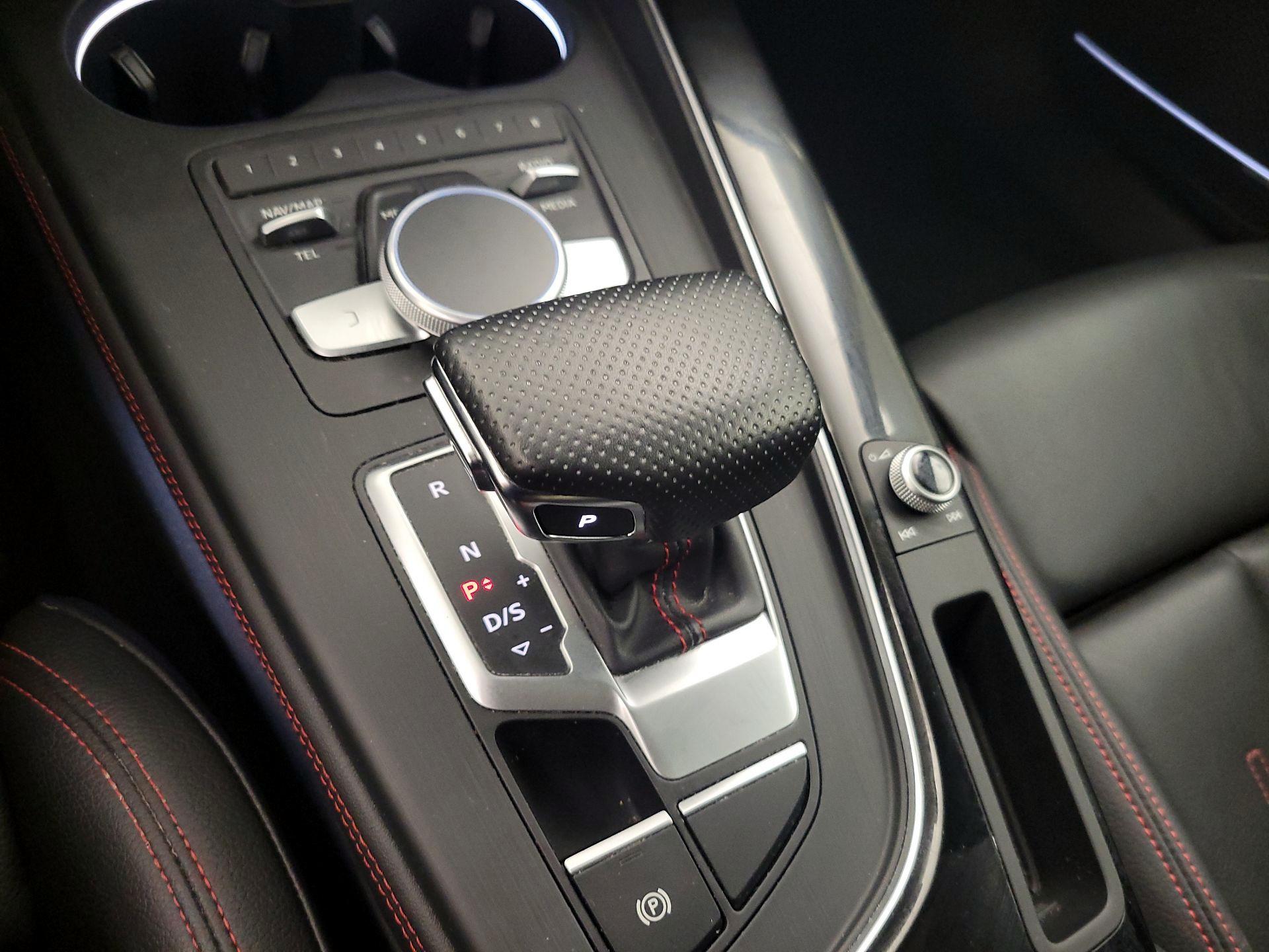 Thumbnail: 2018 Audi A4 - 18