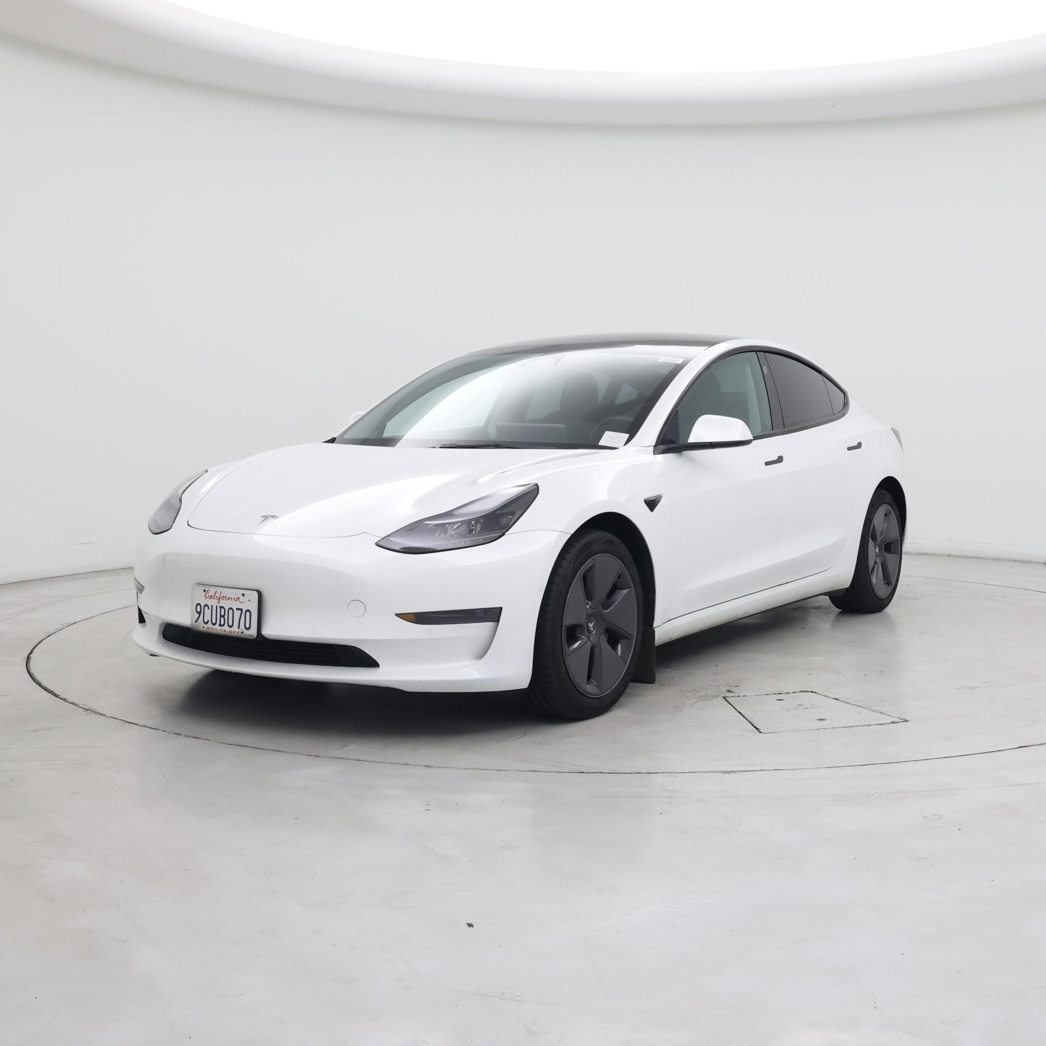 Thumbnail: 2022 Tesla Model 3 - 4