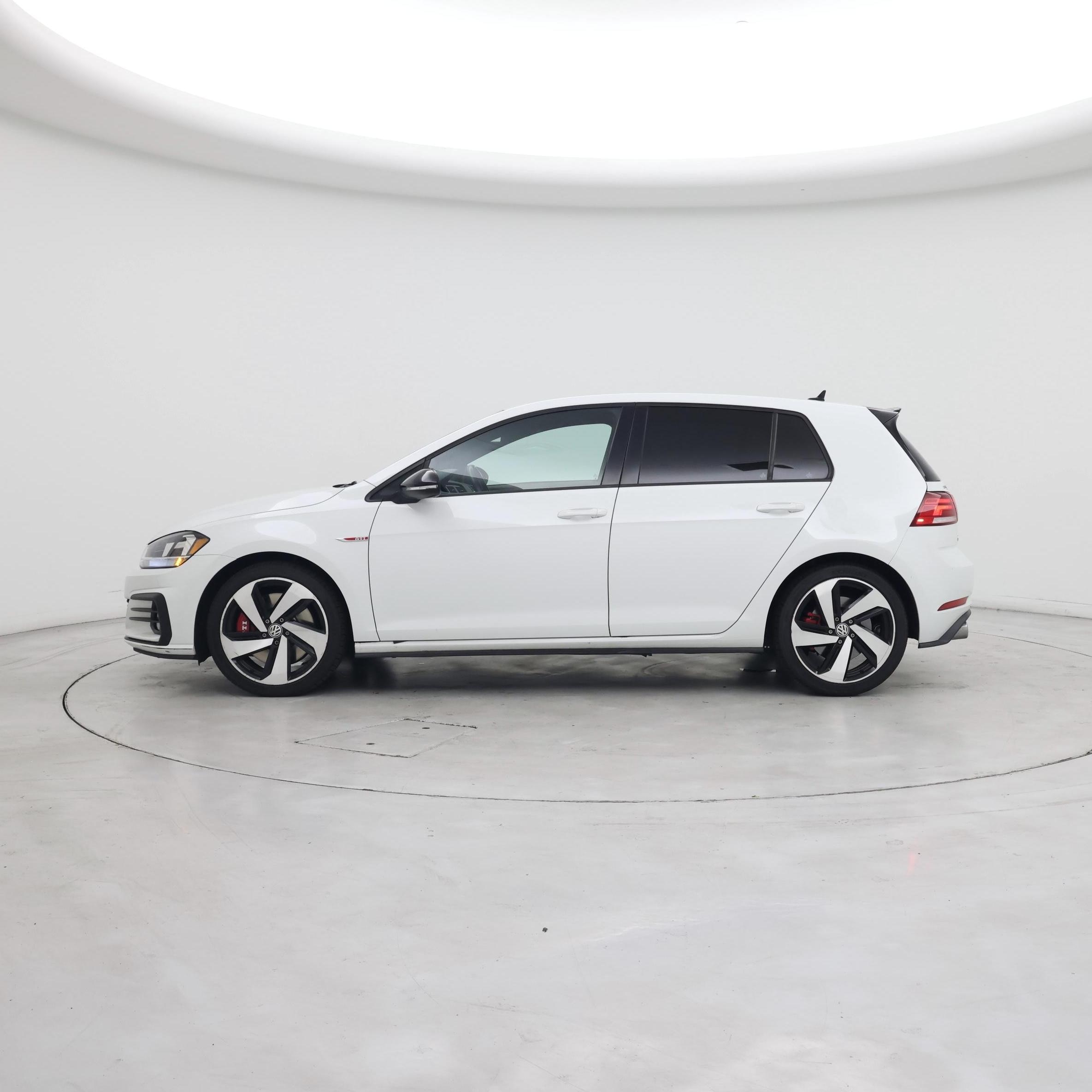 Thumbnail: 2021 Volkswagen Golf - 3