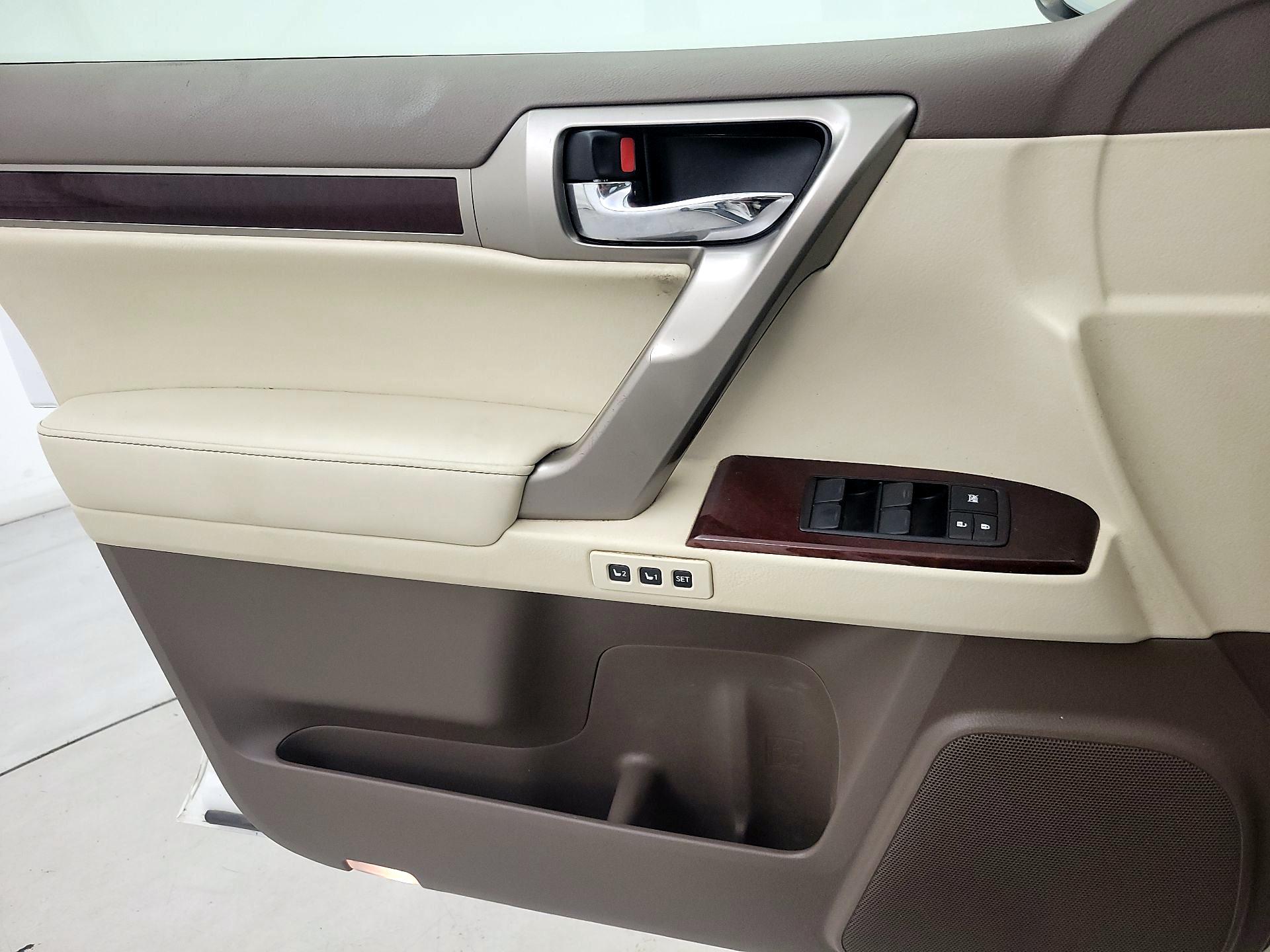 Thumbnail: 2017 Lexus GX - 12