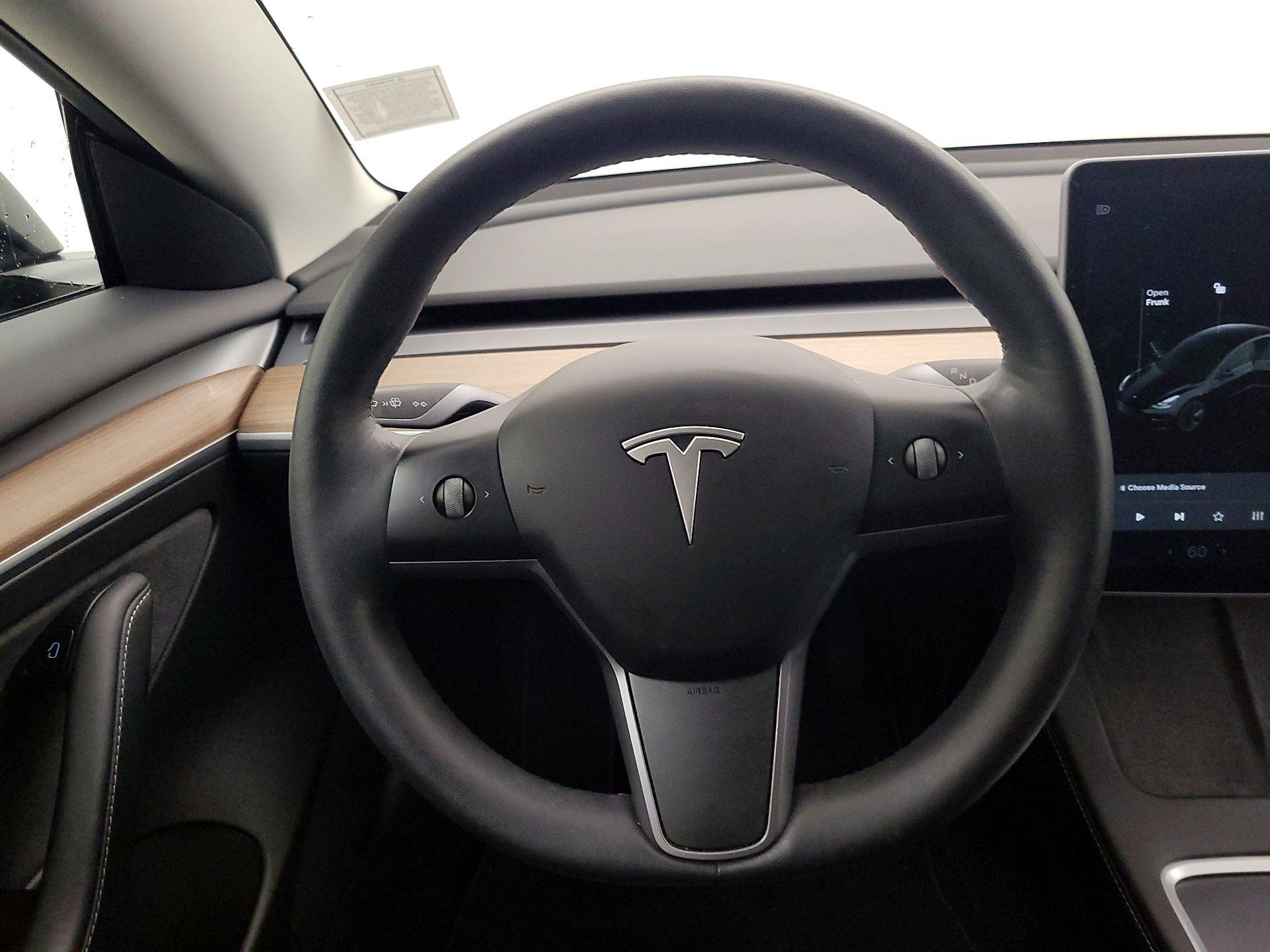 Thumbnail: 2022 Tesla Model 3 - 10