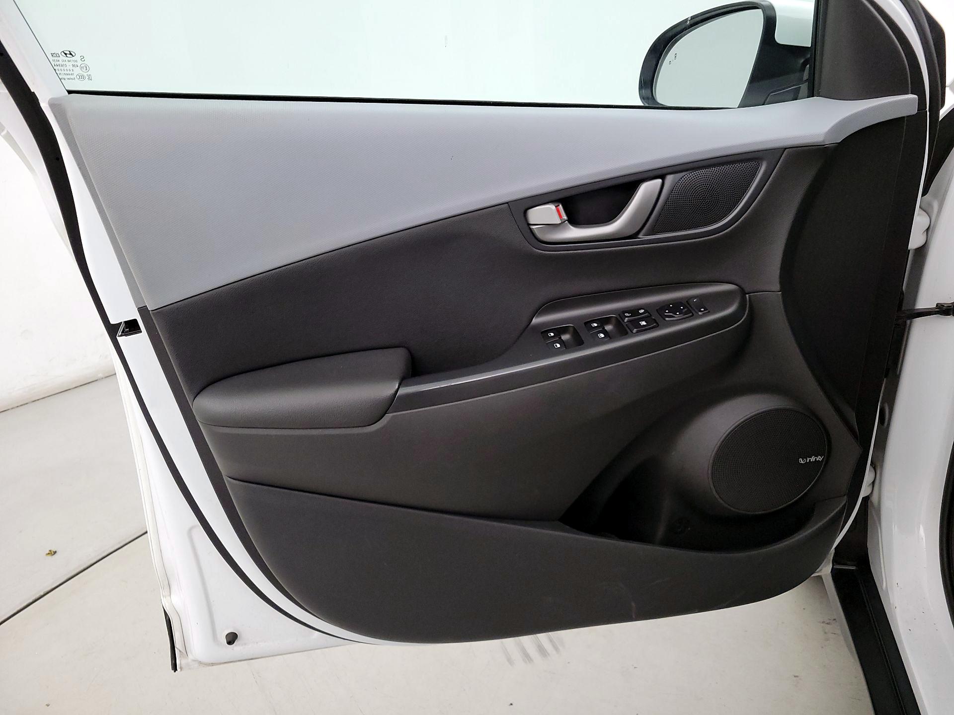 Thumbnail: 2021 Hyundai Kona - 12