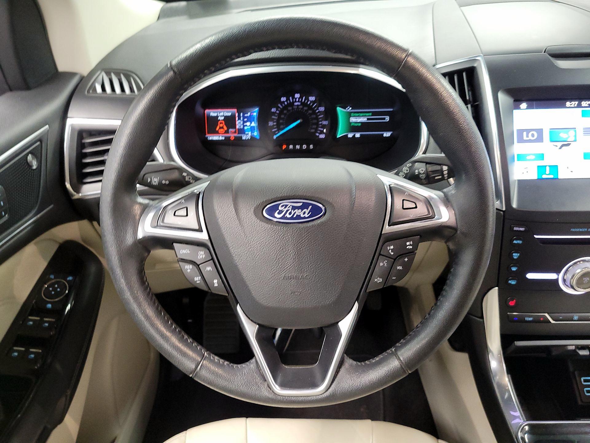 Thumbnail: 2019 Ford Edge - 10