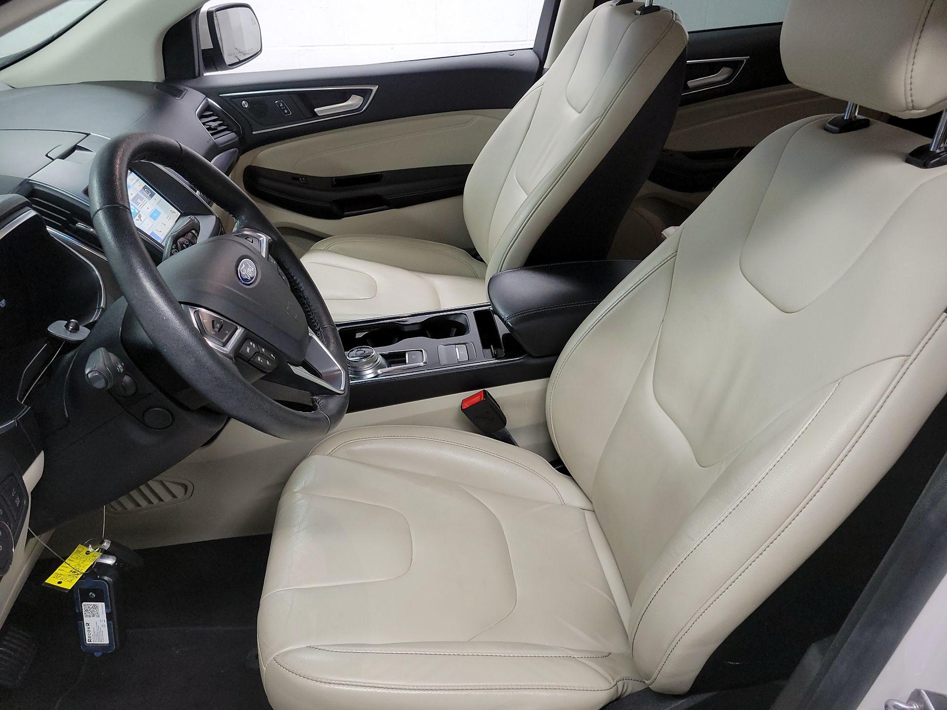 Thumbnail: 2019 Ford Edge - 11