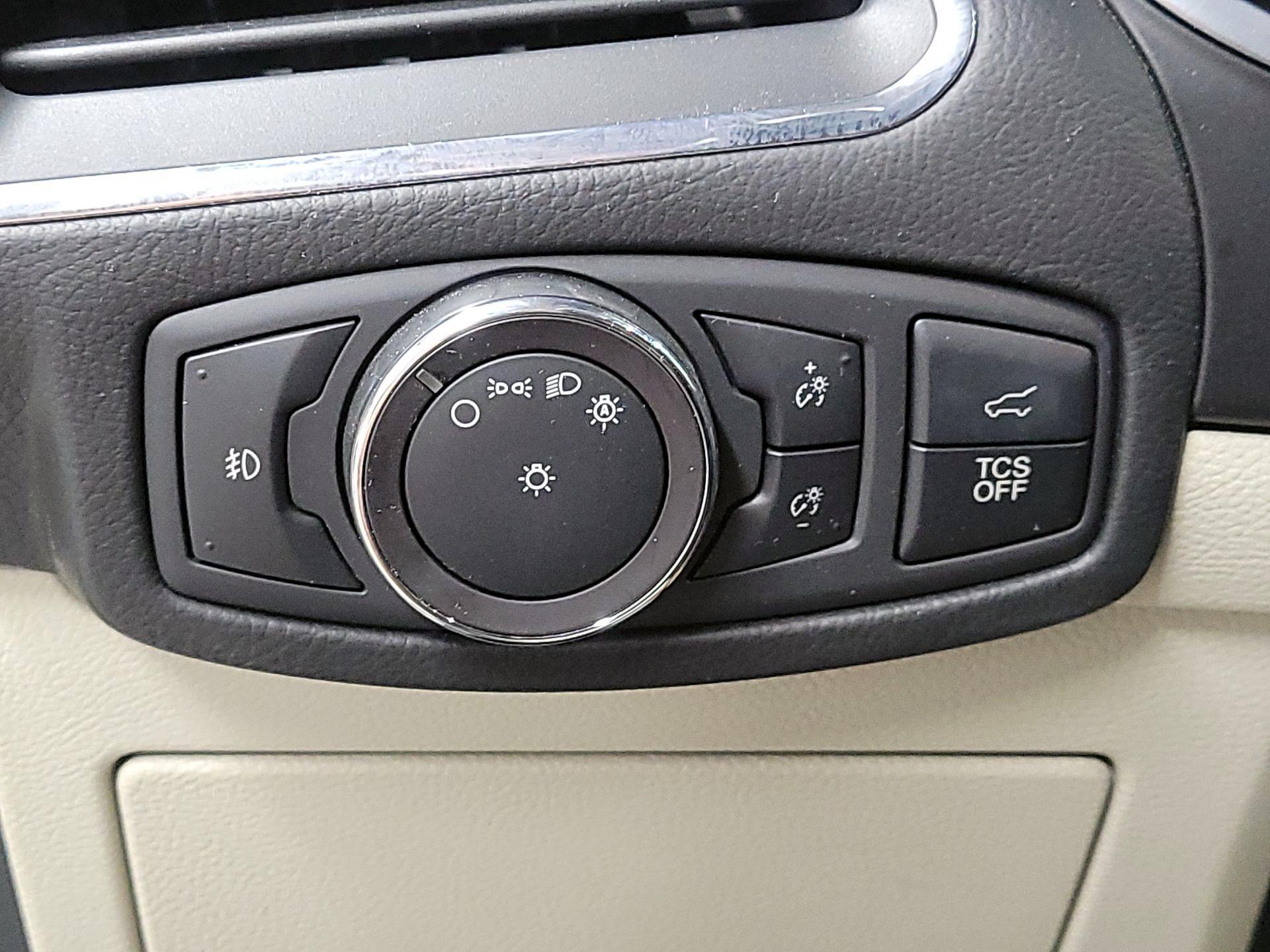 Thumbnail: 2019 Ford Edge - 13