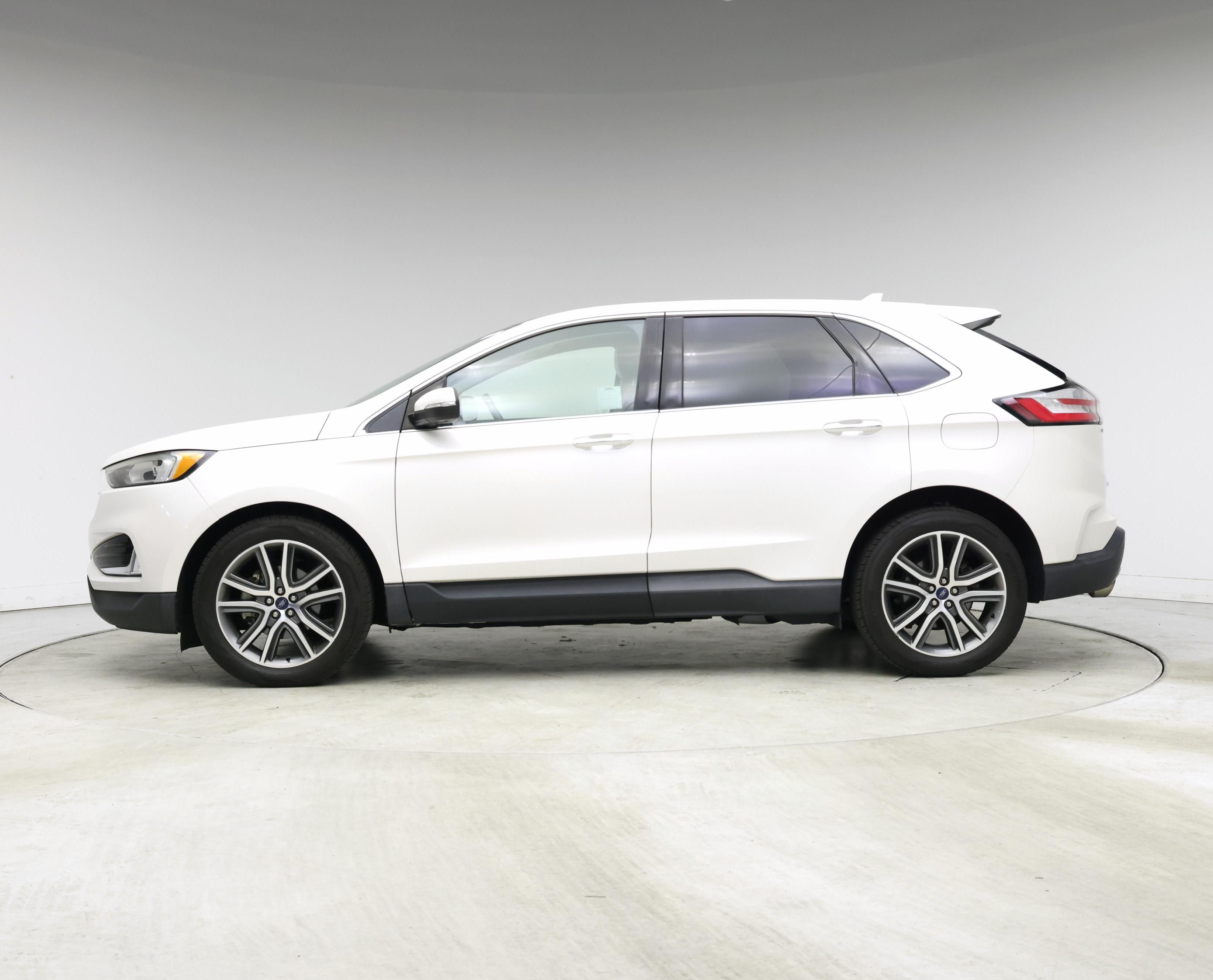 Thumbnail: 2019 Ford Edge - 3