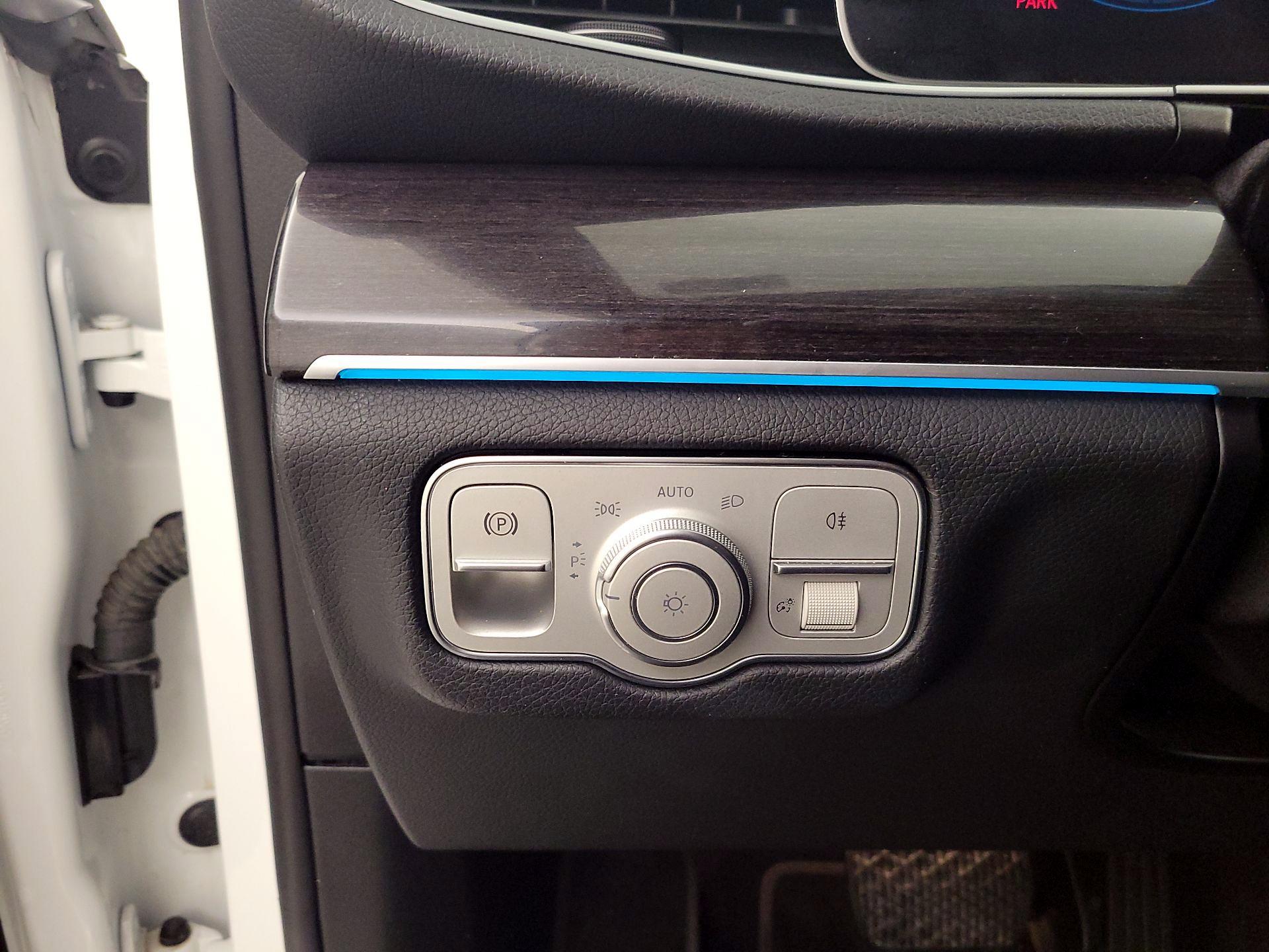 Thumbnail: 2020 Mercedes-Benz GLE - 13