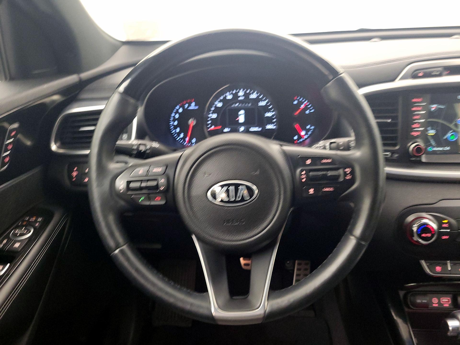 Thumbnail: 2016 Kia Sorento - 10