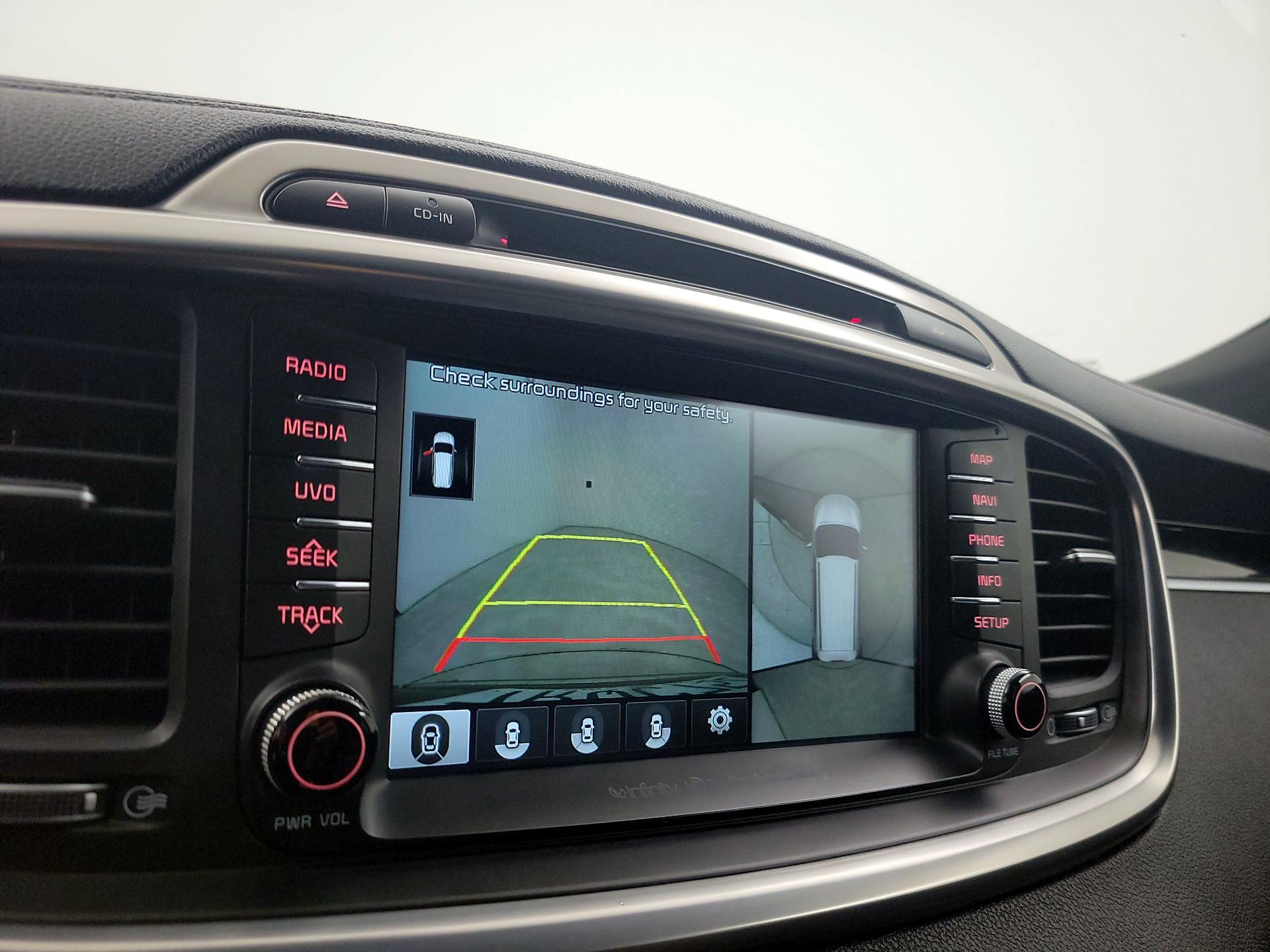 Thumbnail: 2016 Kia Sorento - 15