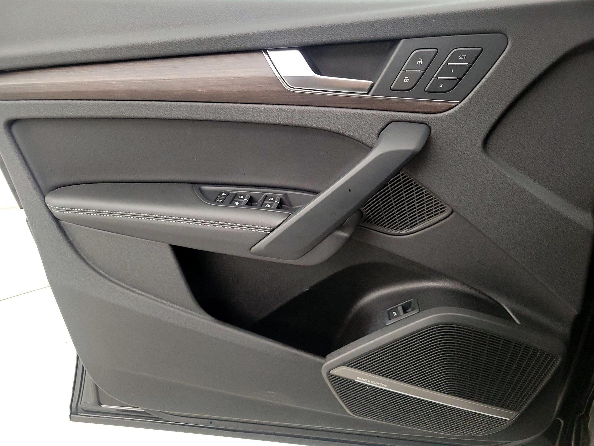 Thumbnail: 2023 Audi Q5 - 12