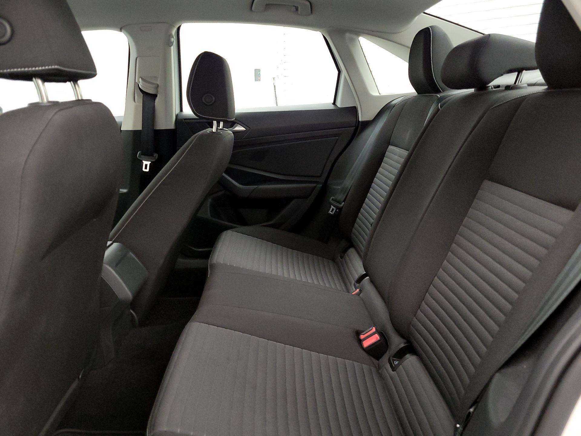 Thumbnail: 2023 Volkswagen Jetta - 19