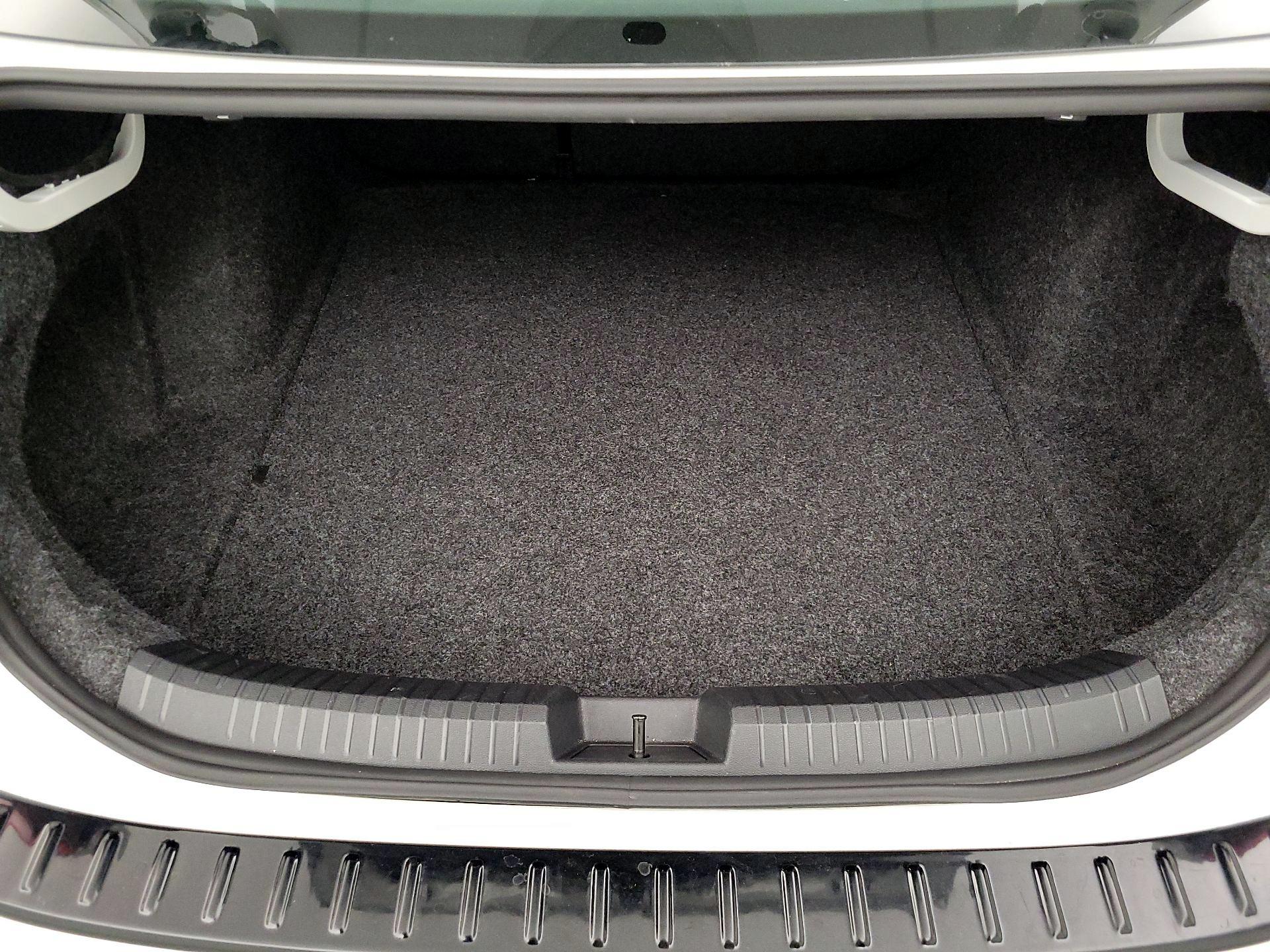 Thumbnail: 2023 Volkswagen Jetta - 20