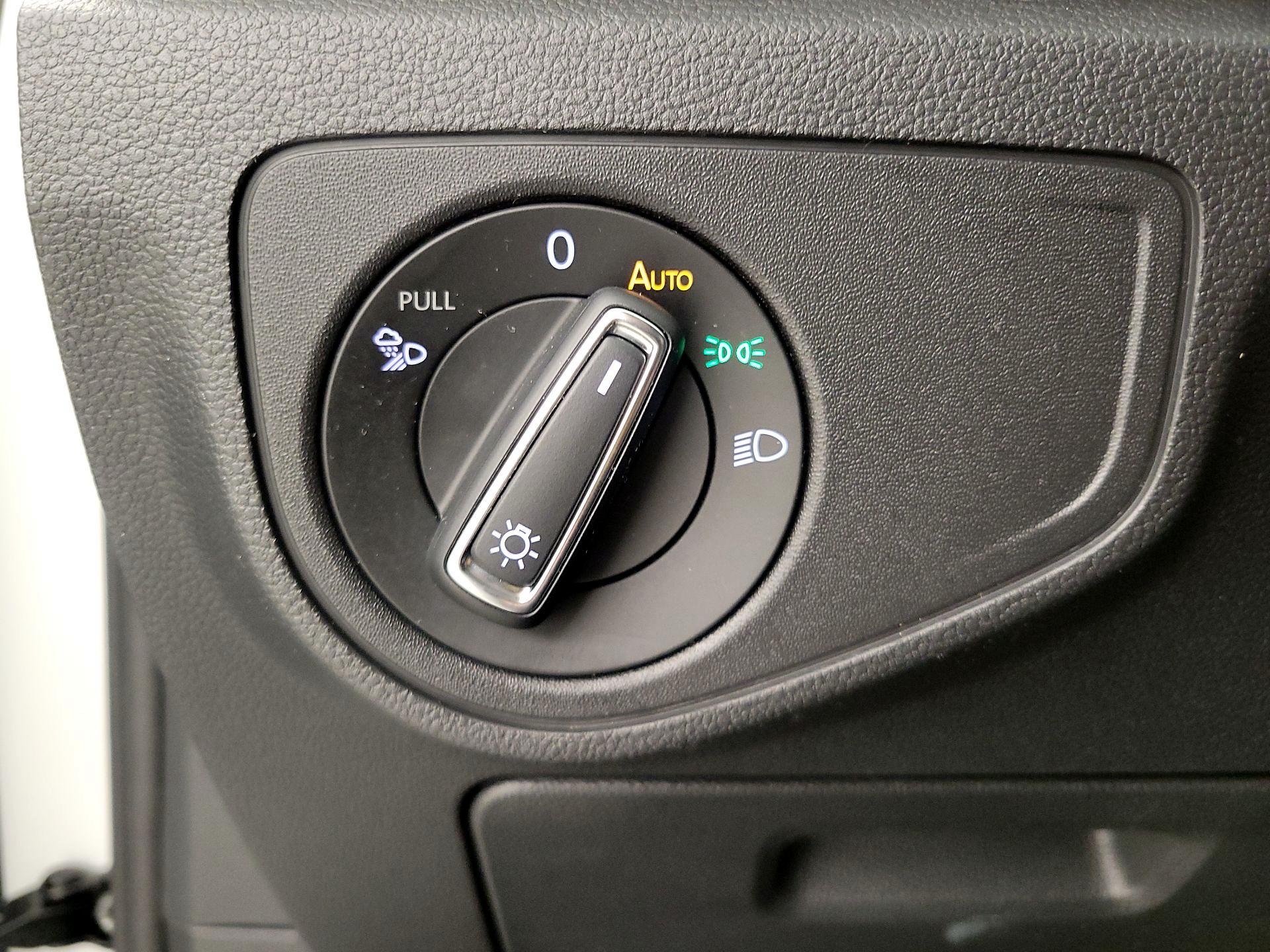 Thumbnail: 2023 Volkswagen Atlas - 13