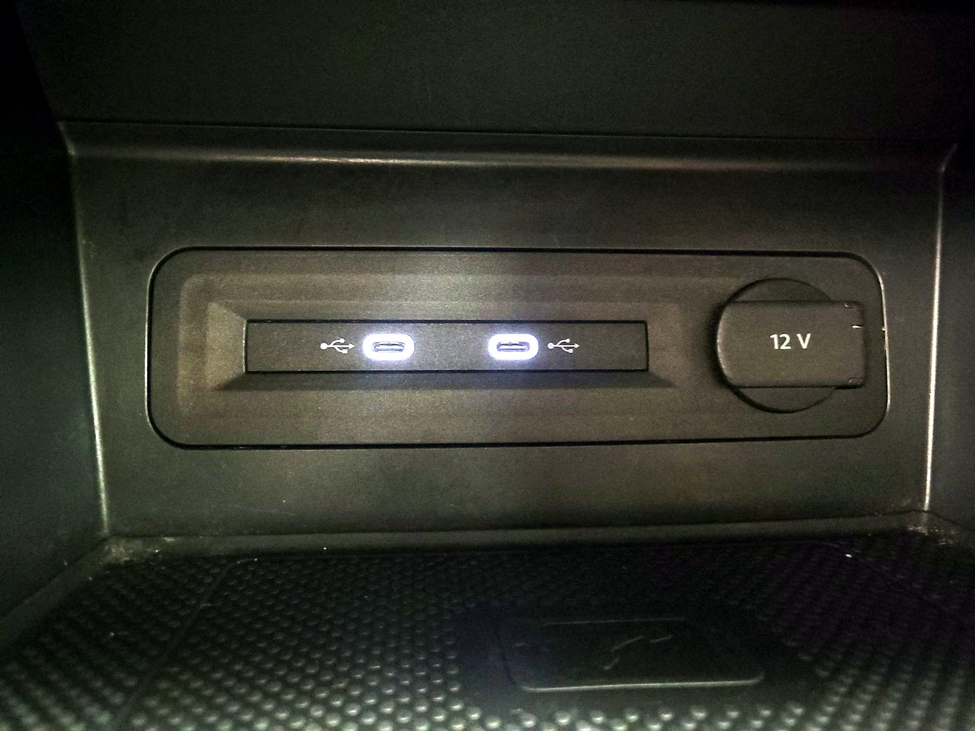 Thumbnail: 2023 Volkswagen Atlas - 18