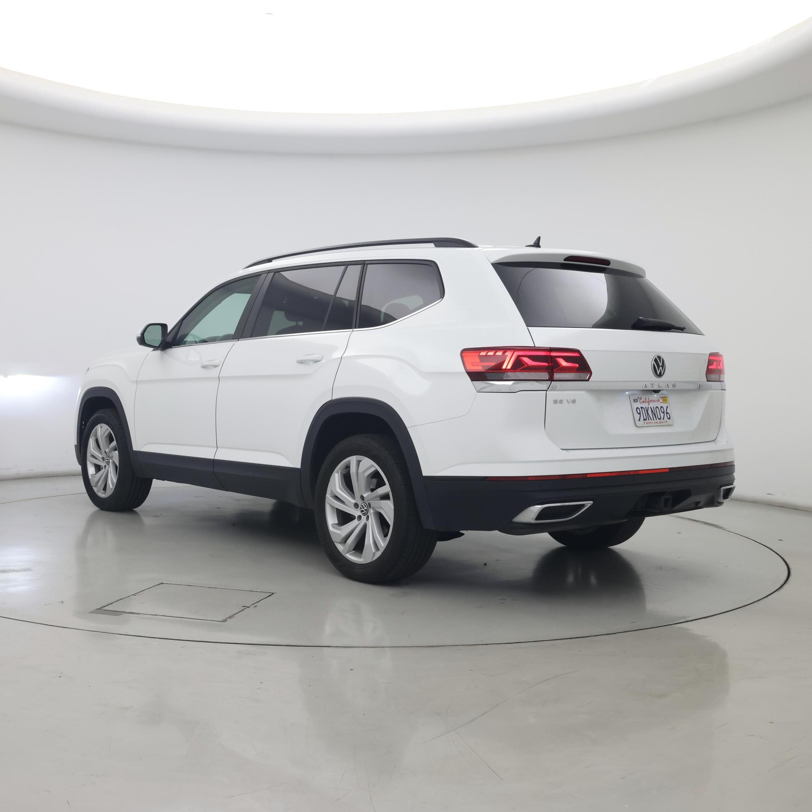 Thumbnail: 2023 Volkswagen Atlas - 2