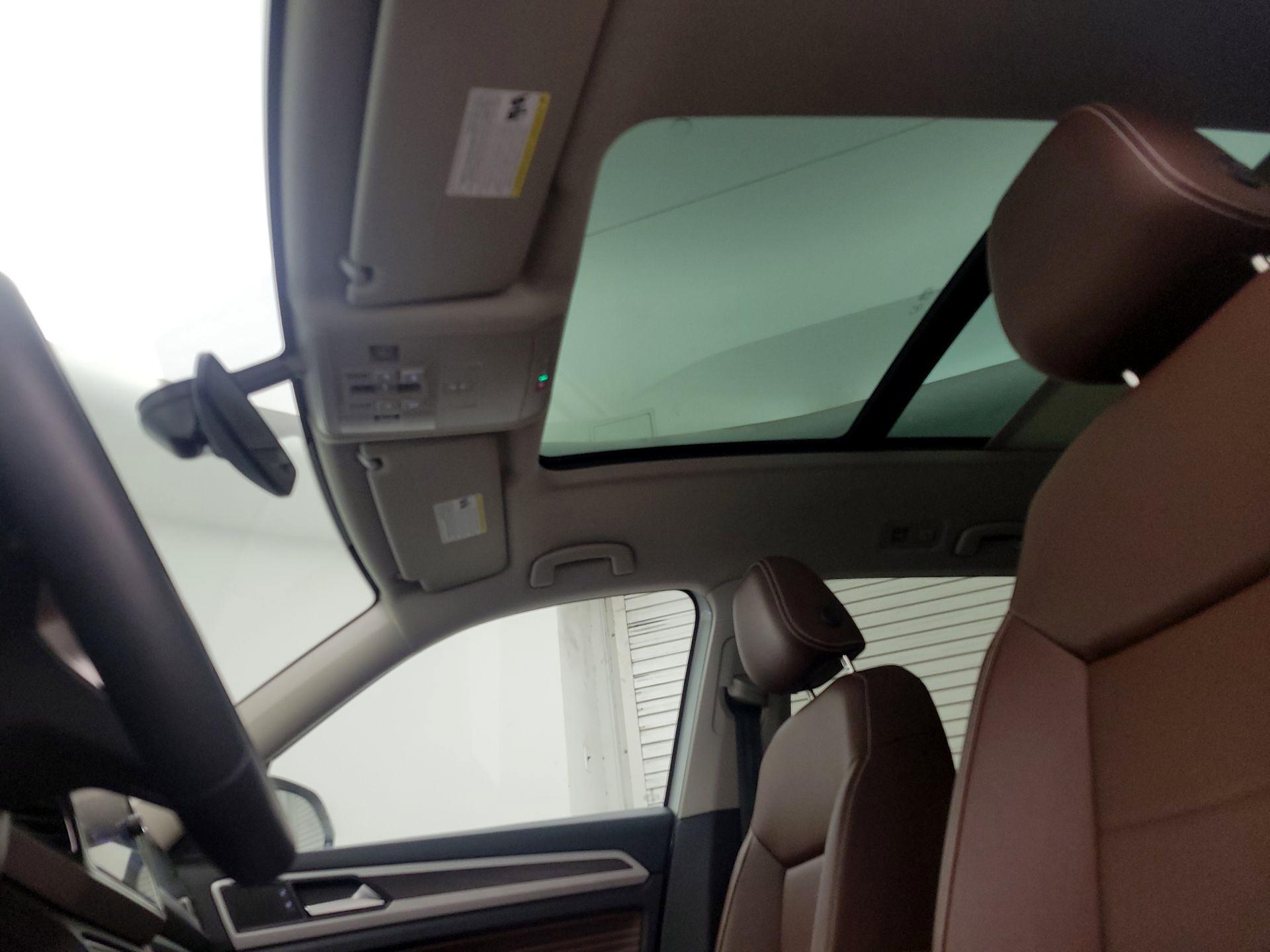 Thumbnail: 2023 Volkswagen Atlas - 19