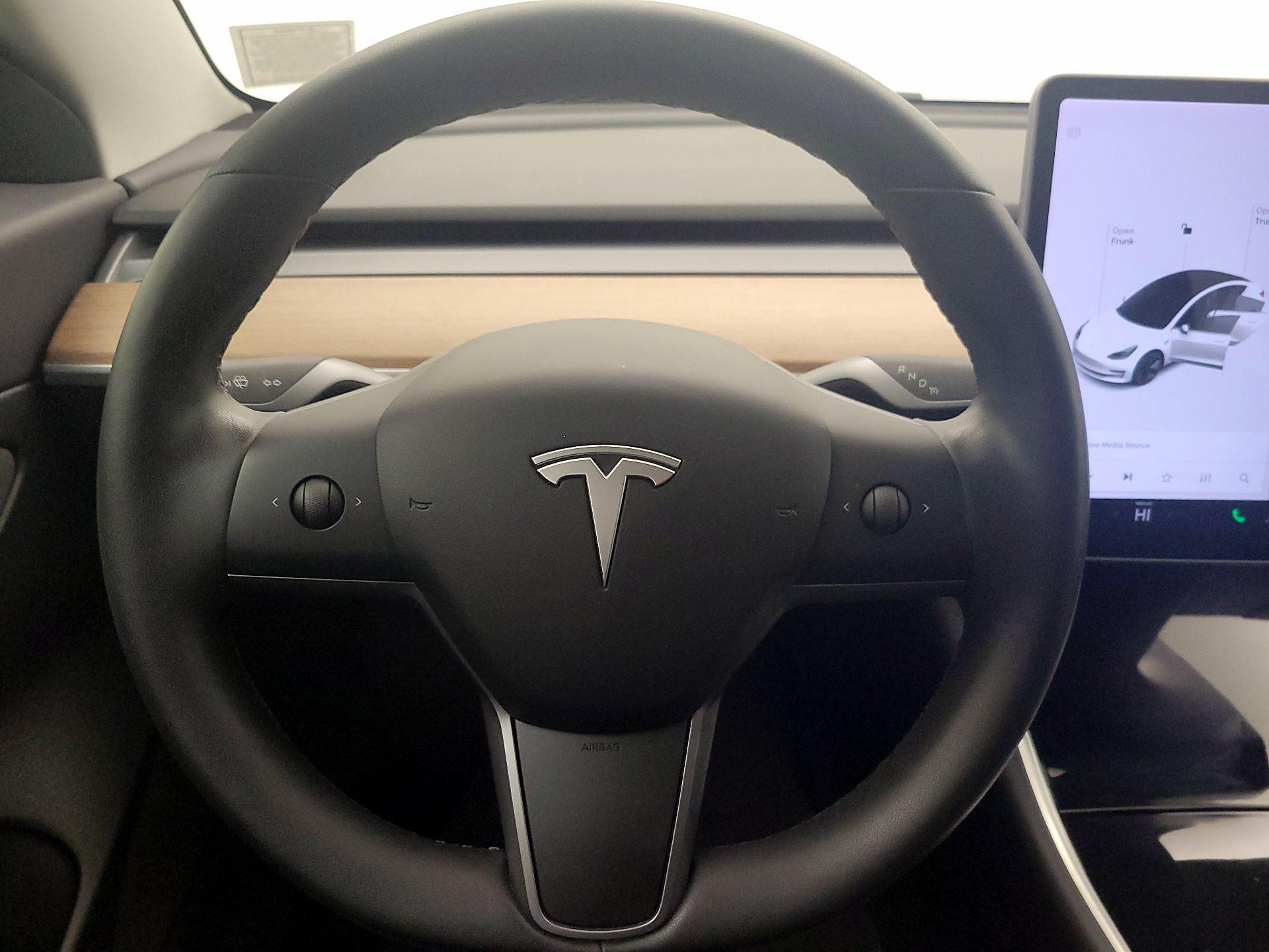 Thumbnail: 2020 Tesla Model 3 - 10