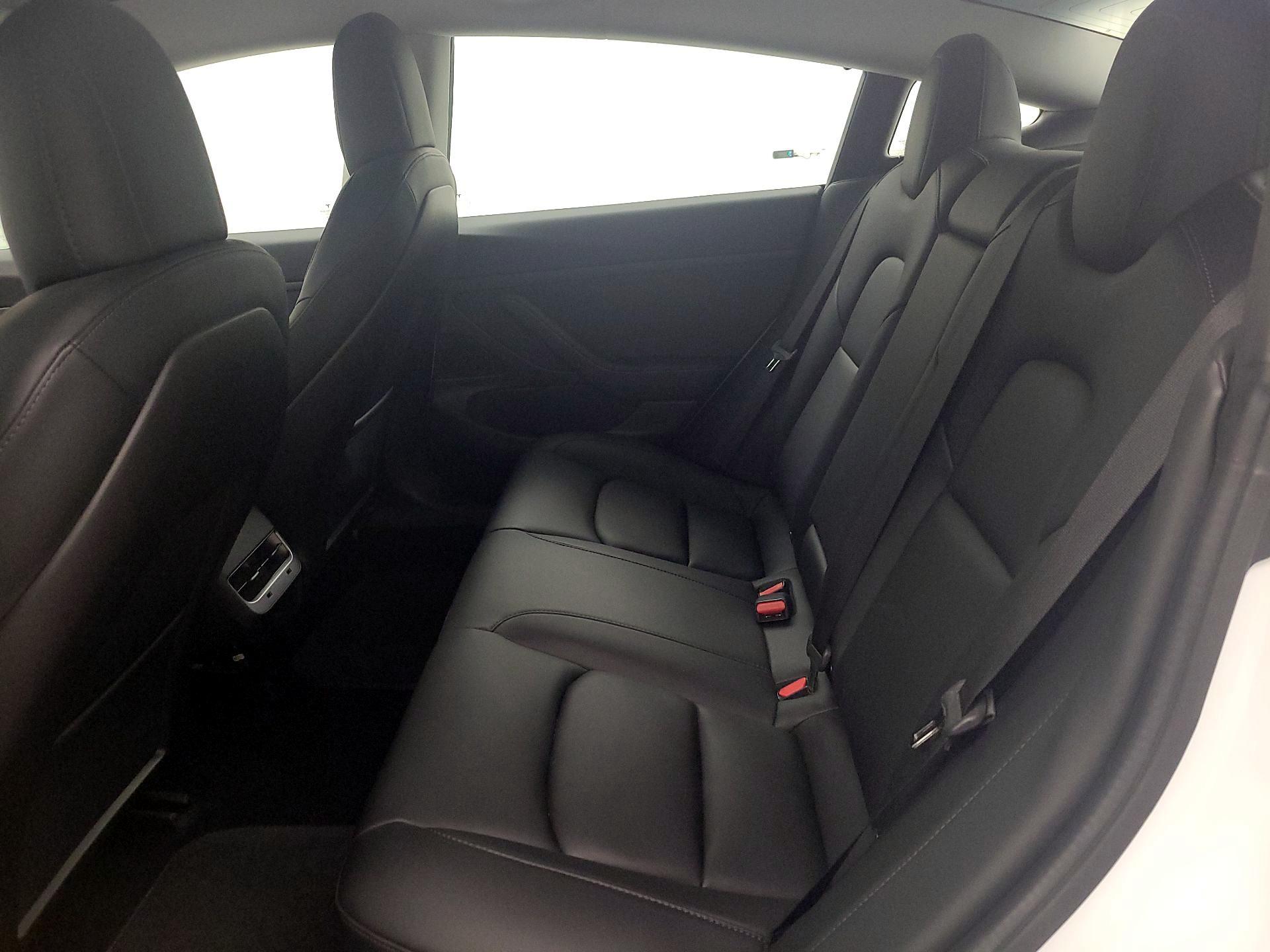 Thumbnail: 2020 Tesla Model 3 - 18