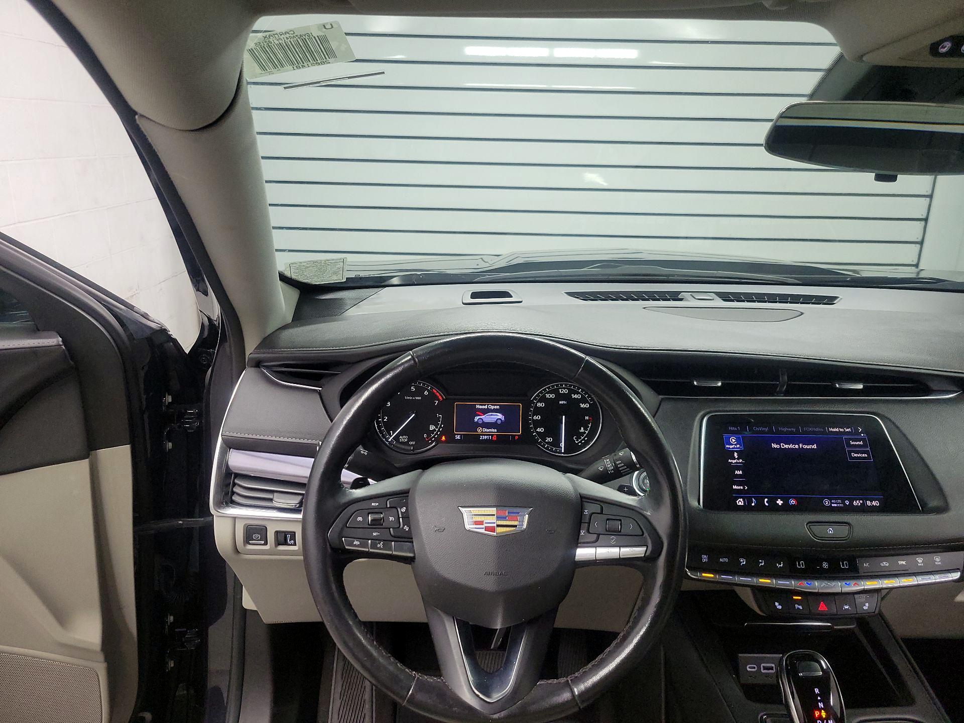 Thumbnail: 2023 Cadillac XT4 - 10