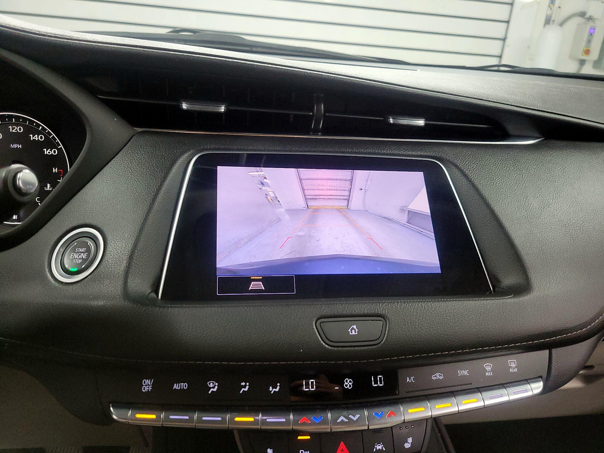 Thumbnail: 2023 Cadillac XT4 - 14