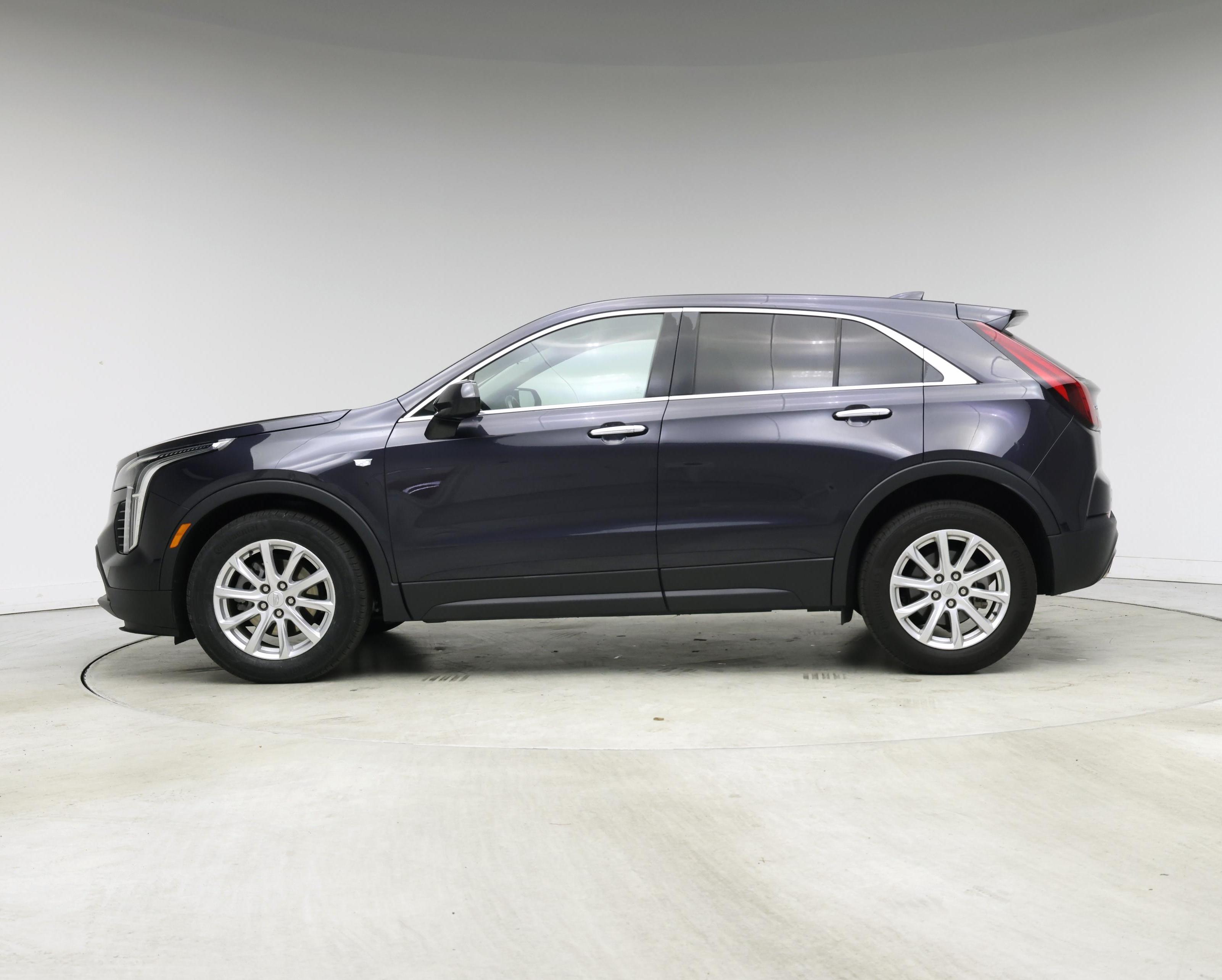 Thumbnail: 2023 Cadillac XT4 - 3